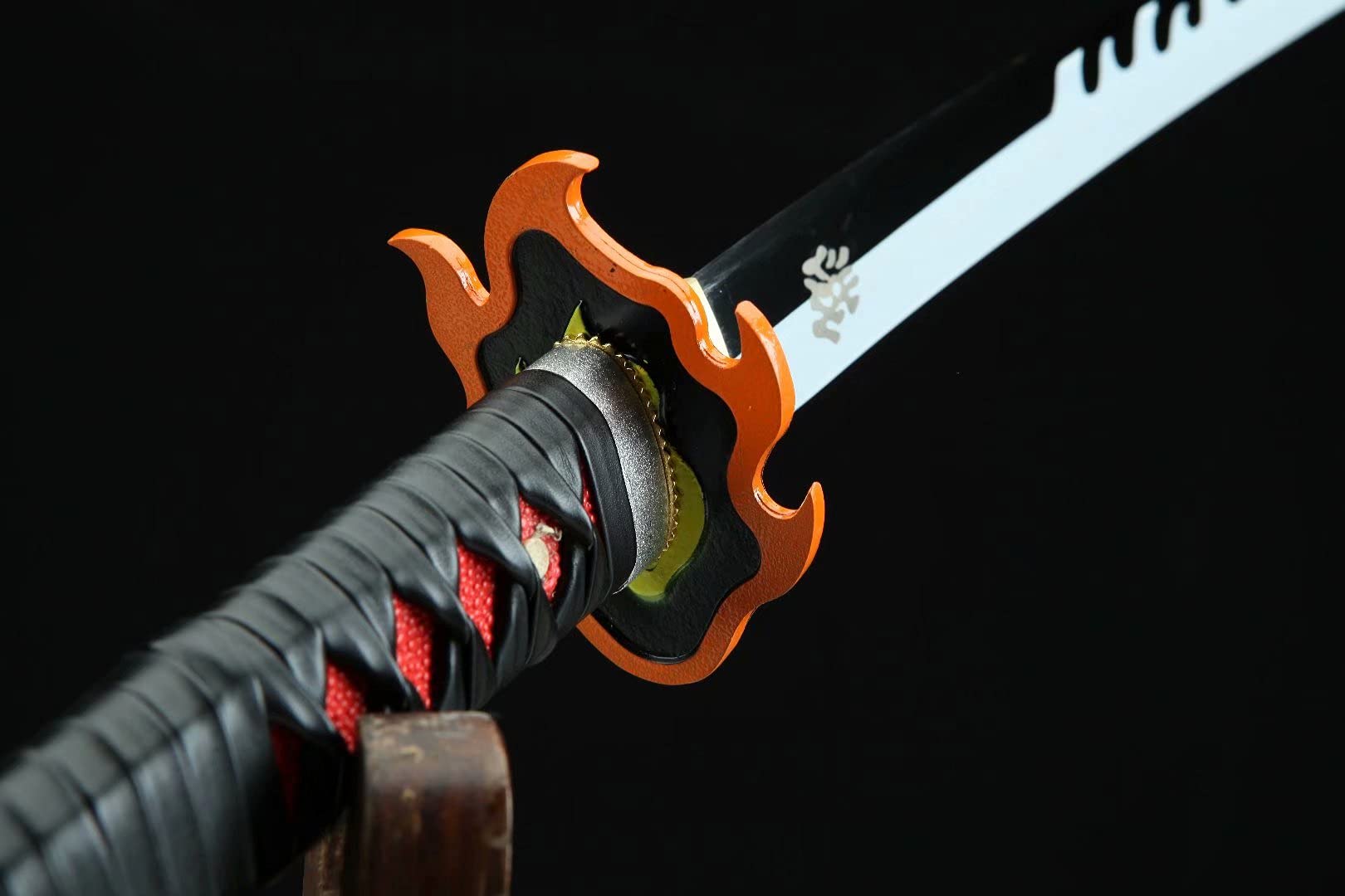 Demon Slayer Sword Replica - Kimetsu no Yaiba Anime Cosplay Prop (Tanjiro Kamado & Shinobu Kochou) - High-Quality Carbon Steel - Perfect for Cosplay, Collection, and Anime-Themed Decor