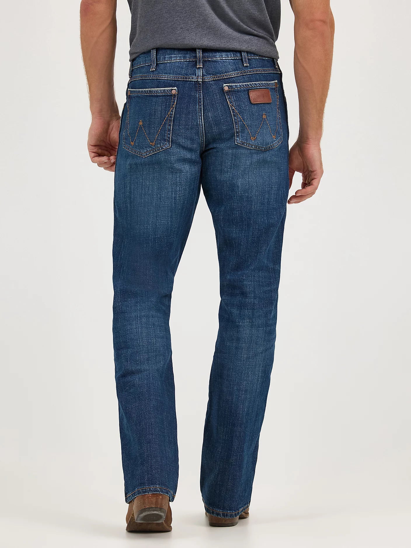 Wrangler Retro® Men's Relaxed Fit Bootcut Jeans - Classic Denim Pants for Casual Wear & Western Style Outfits
