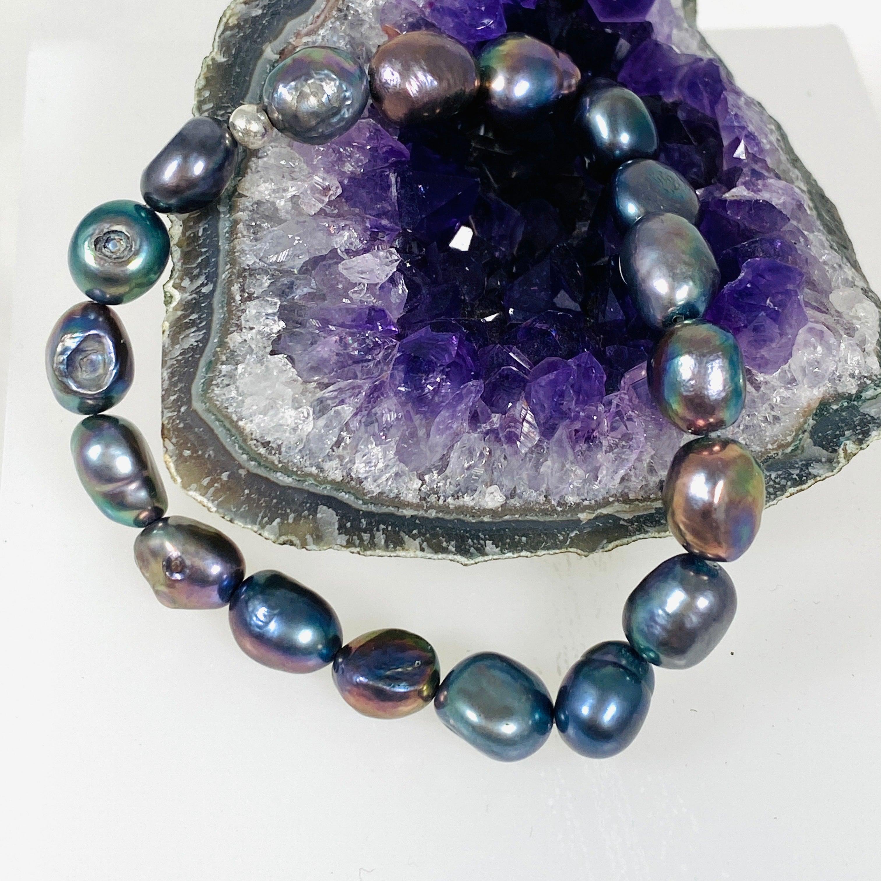 Elegant Pearl Bracelet for Women - Classic & Timeless Jewelry Gift for Her - Perfect for Weddings, Parties & Everyday Wear