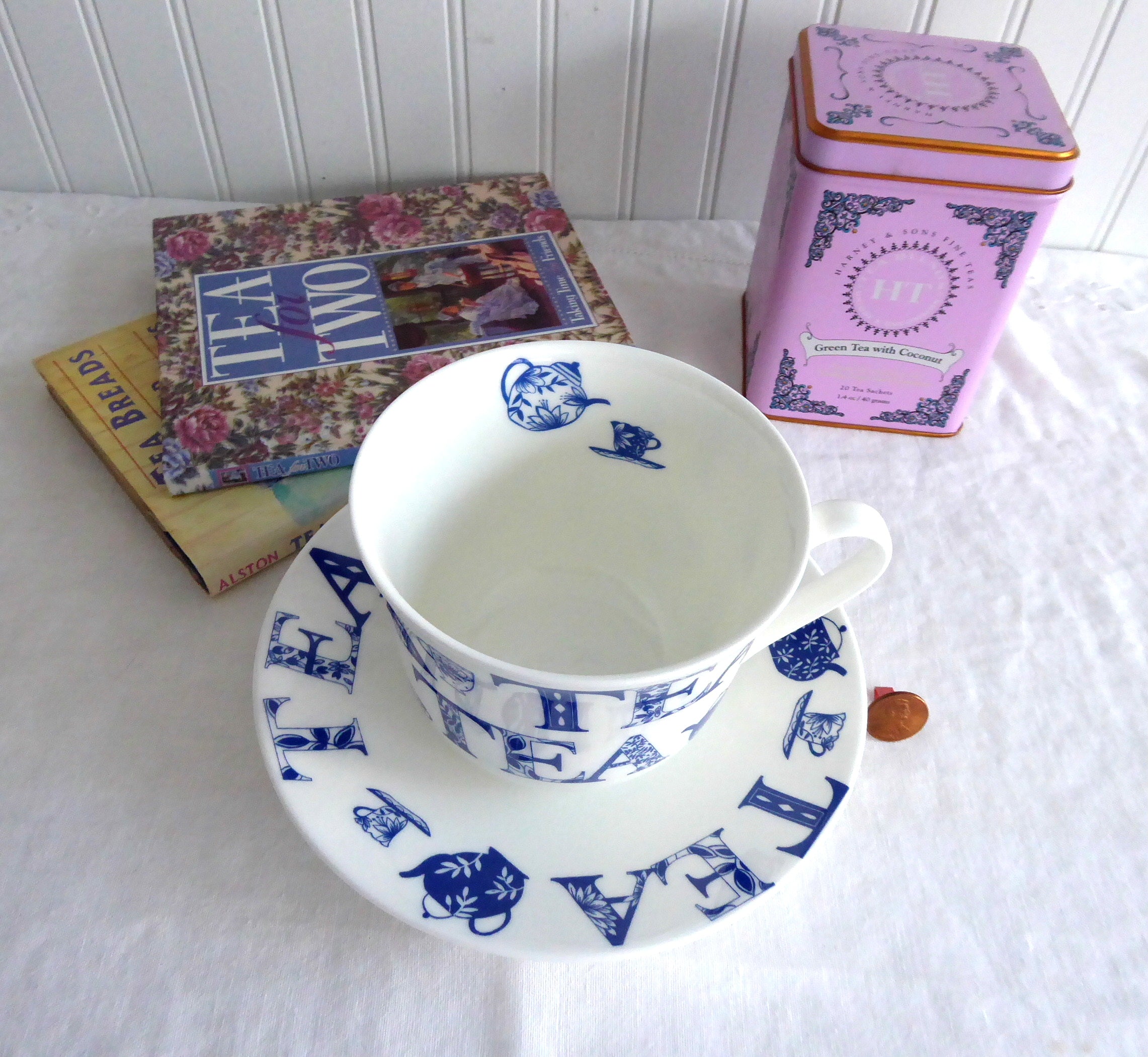 Roy Kirkham Blue and White Chintz Bone China English Breakfast Tea Cup and Saucer Set - Perfect for Afternoon Tea, Gifts, and Elegant Dining
