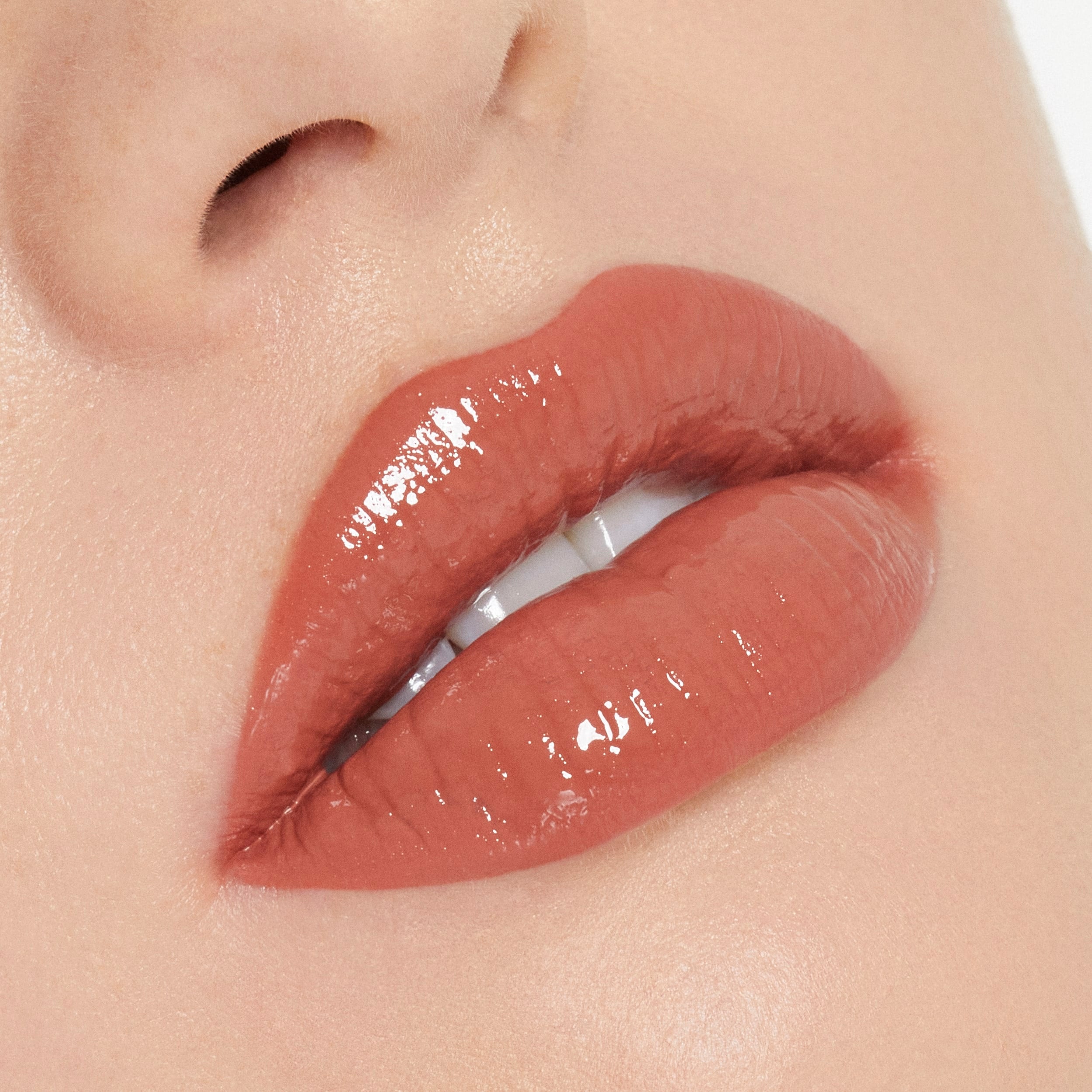 Luxury Lip Gloss - High Shine Lip Lacquer for Women - Long Lasting & Non-Sticky Lip Shine - Perfect for Daily Wear, Parties & Special Occasions