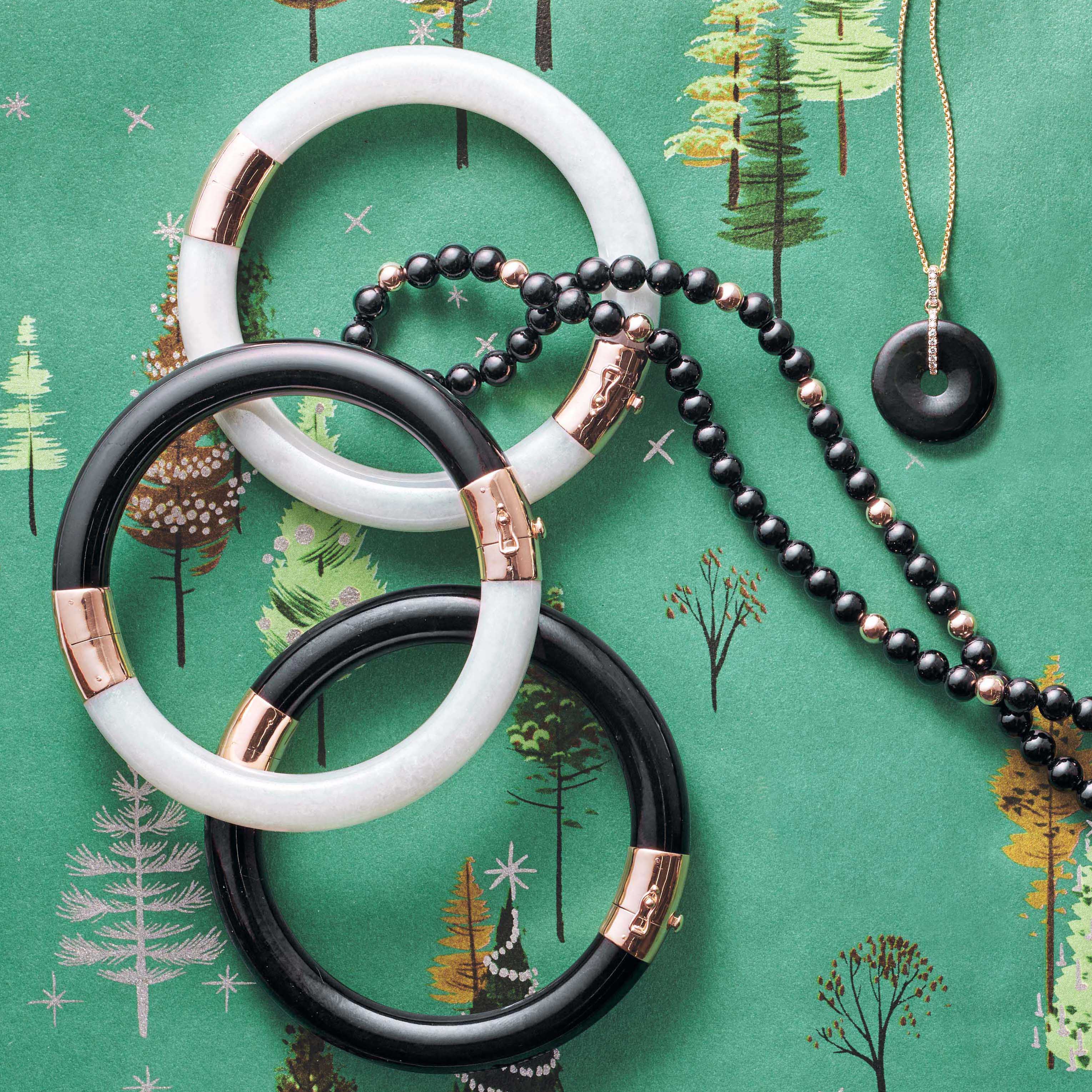 Pacific Bangle Bracelet - Elegant Black & White Jade Beaded Jewelry for Women | Perfect for Casual Wear, Office & Special Occasions