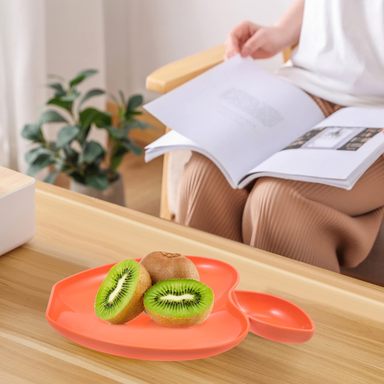 **Hemoton Apple Dumpling Plate - Japanese Style Soy Sauce Dishes & Dipping Cups - Appetizer, Dessert, Fruit & Snack Plate with Compartments - Perfect for Breakfast, Kids Meals & Party Serving**    *(Use Scenes: Ideal for serving sushi, dumplings, fruits, snacks, or as a stylish soy sauce dish for home dining and parties.)*