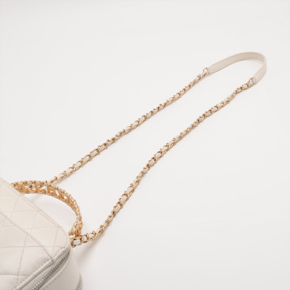 Chanel CC Logo Matelasse Caviar Skin Two-Way Camera Bag in White - Luxury Crossbody & Shoulder Bag for Women | Perfect for Date Night, Parties & Travel | PREORDER