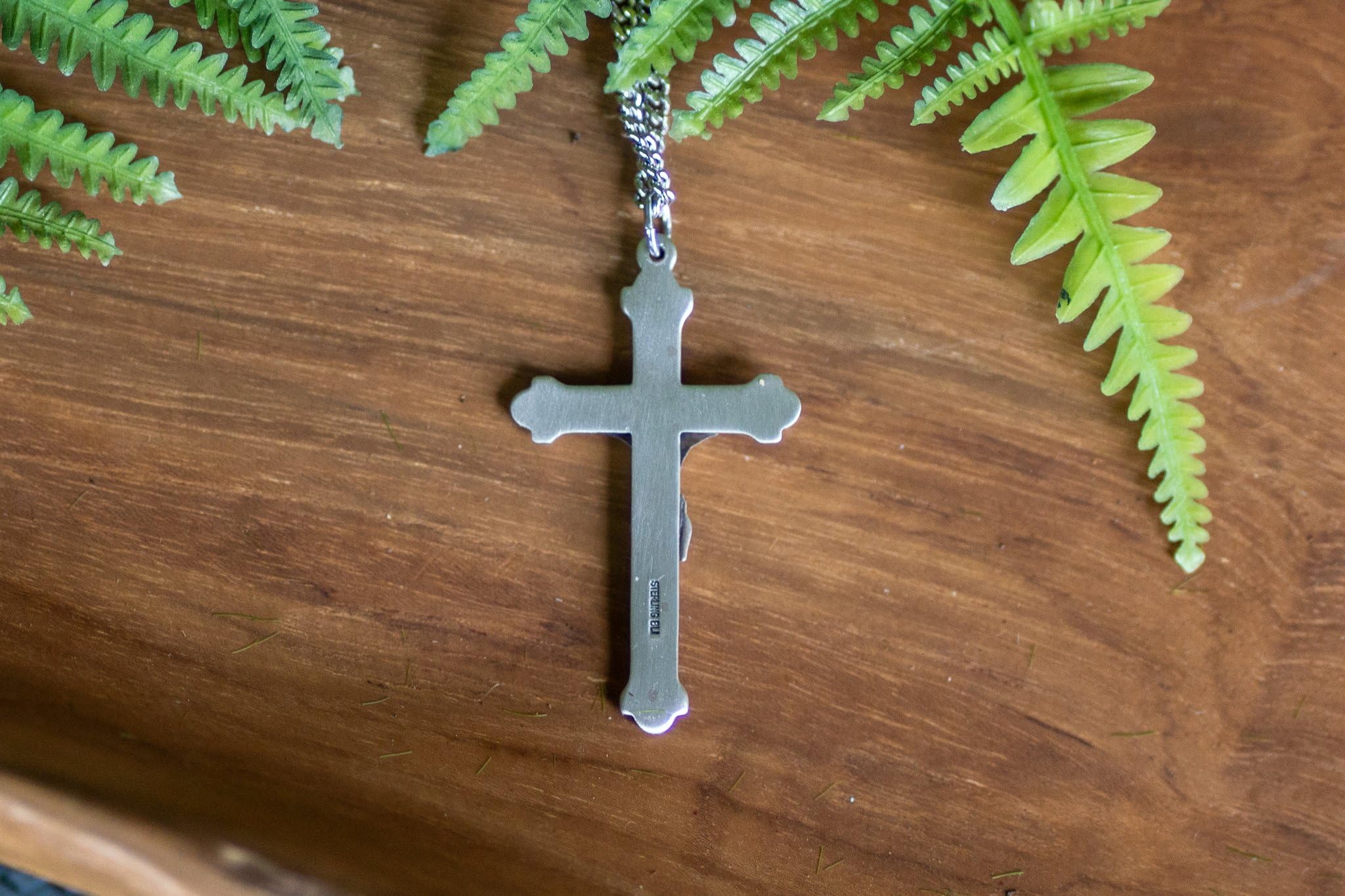 Heartland Store Men's Sterling Silver Crucifix Pendant Necklace - 24