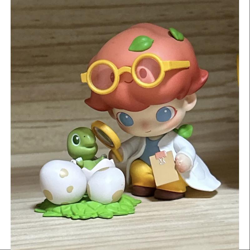 DIMOO Jurassic World Series DINOSAUR EGG RESEARCHER Collectible Figure Toy - Perfect for Jurassic Park Fans, Dinosaur Lovers & Collectors | Great Gift for Birthdays, Christmas & Display