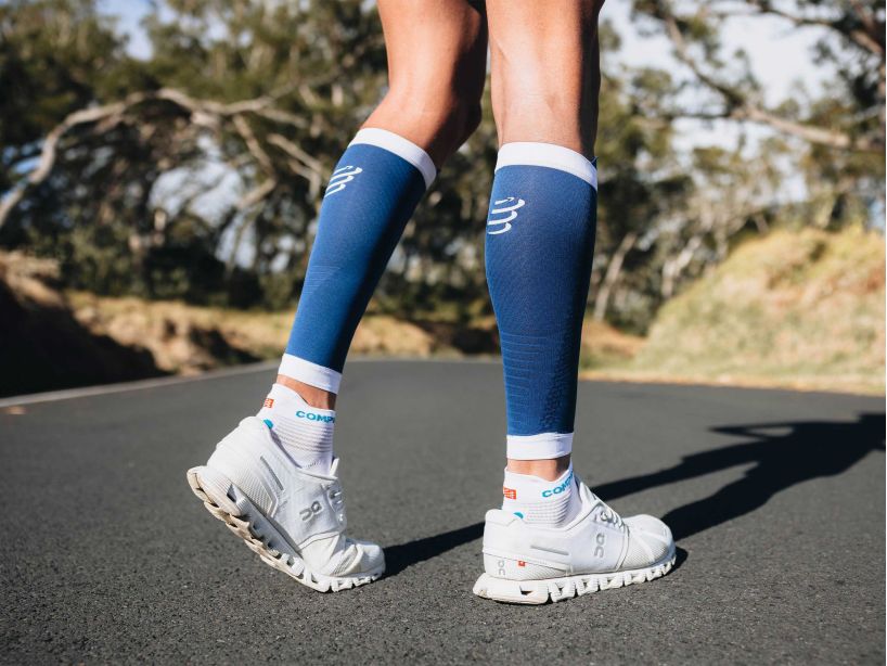 Compressport Unisex R2 3.0 Calf Sleeves - Blue & White Compression Support for Running, Cycling & Sports Recovery