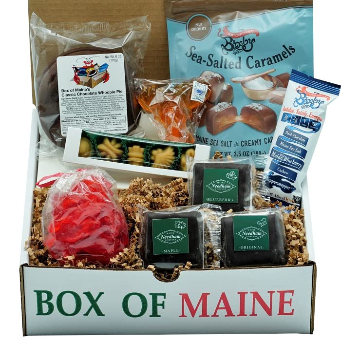 Maine Candy Gift Box - Moose Lollipop, Lobster Gummies, Maple Candy, Needhams, Blueberry & Chocolate Bars | Assorted Sweet Treats for Holidays, Birthdays & Corporate Gifting