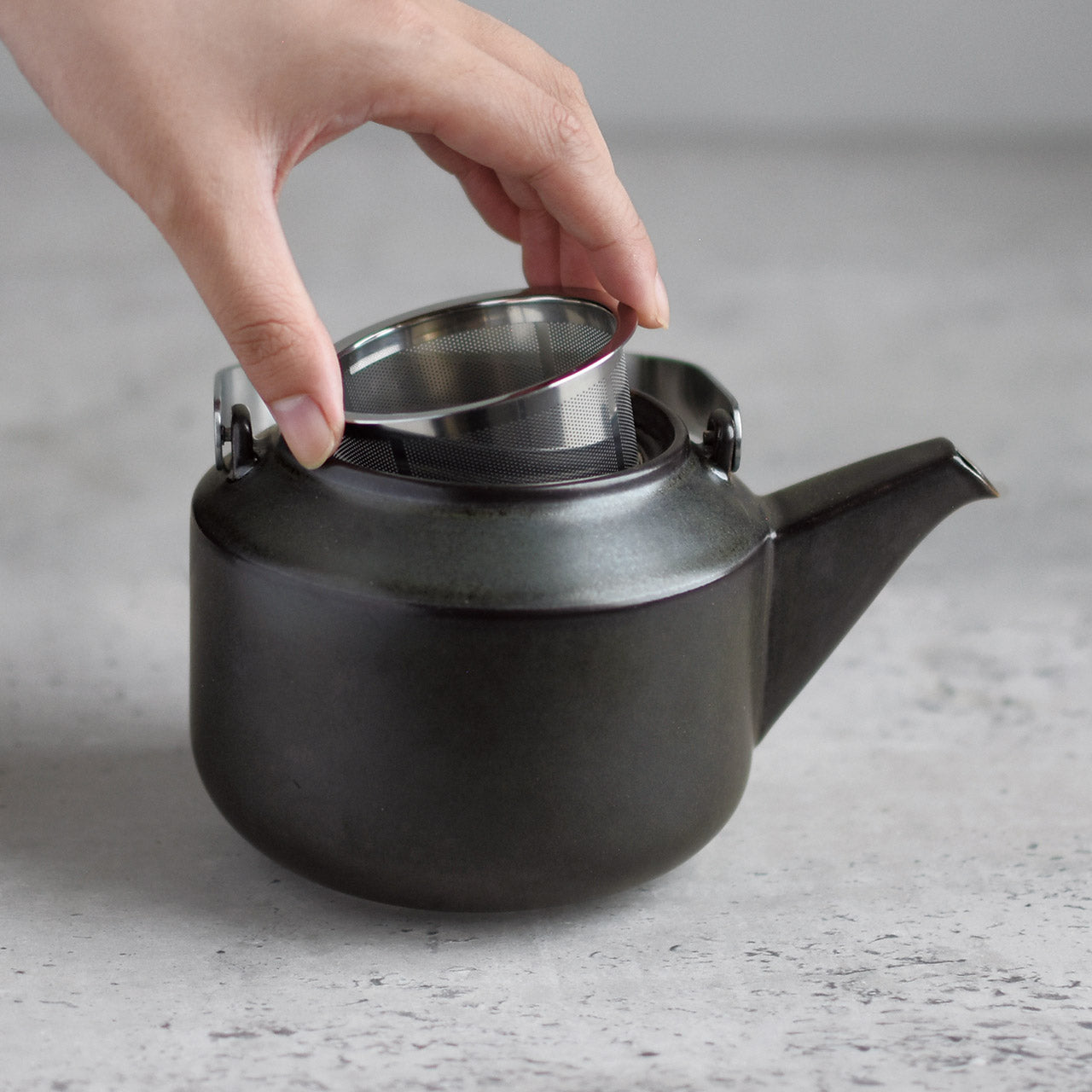 Premium Loose Leaf Tea Infuser Teapot - Perfect for Brewing Herbal, Green & Black Tea at Home or Office