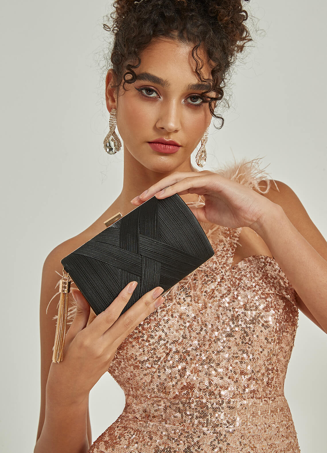 Elegant Black Pleated Evening Clutch Purse for Women - Perfect for Parties, Weddings & Formal Events