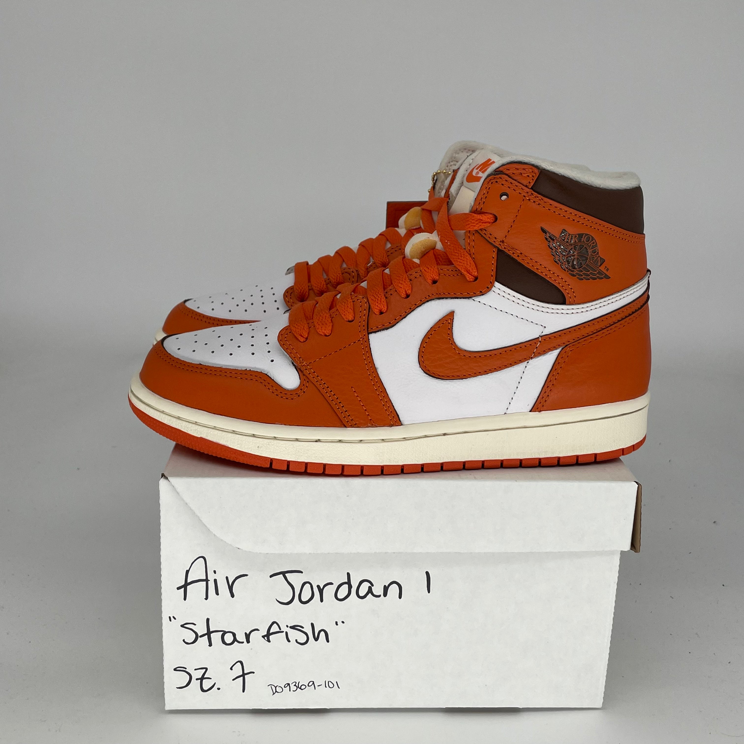 AIR JORDAN 1 Retro High OG 