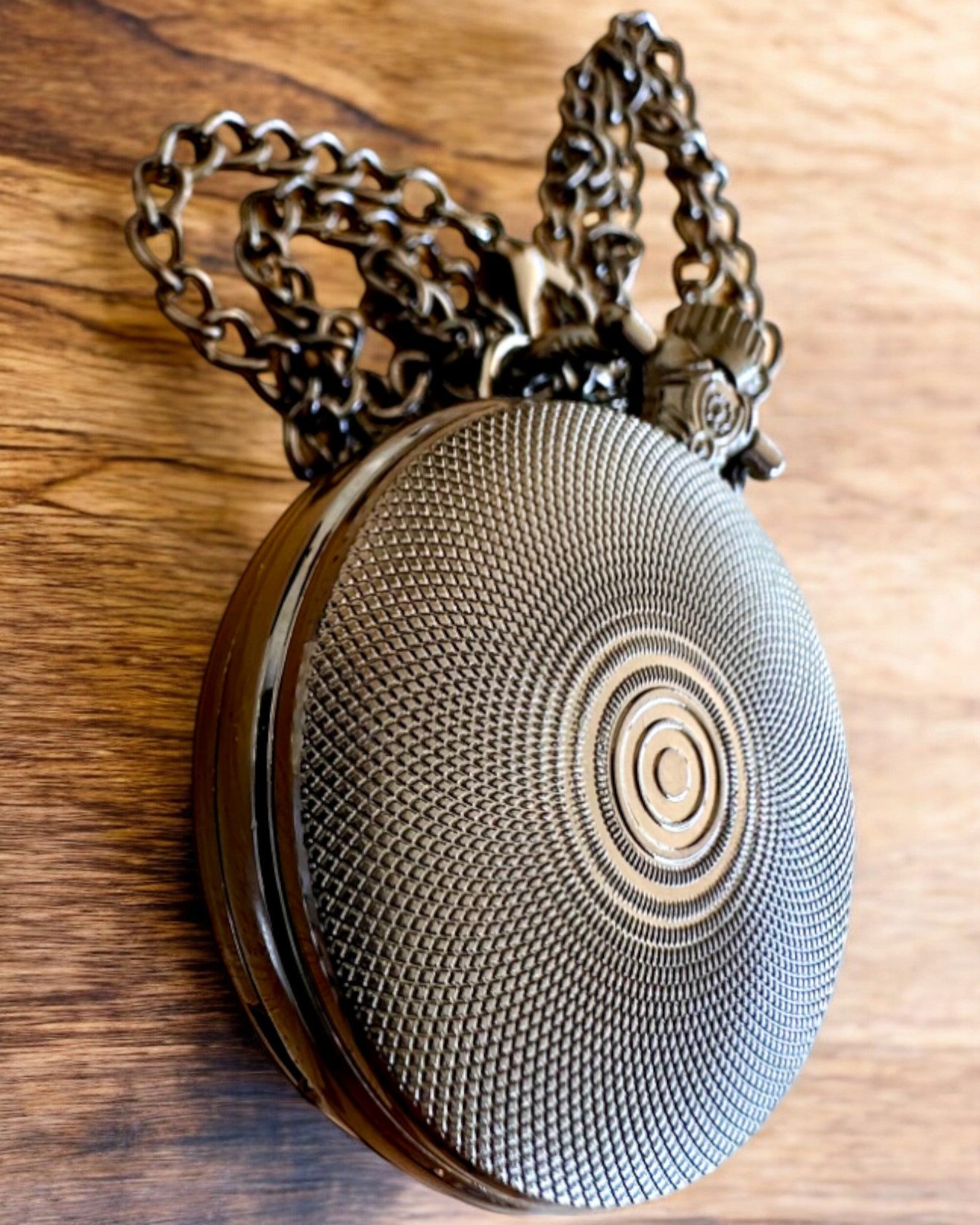 Vintage Pocket Watch Róża Mroku - Stainless Steel Engraved Gift for Men & Women | Perfect for Weddings, Anniversaries & Special Occasions