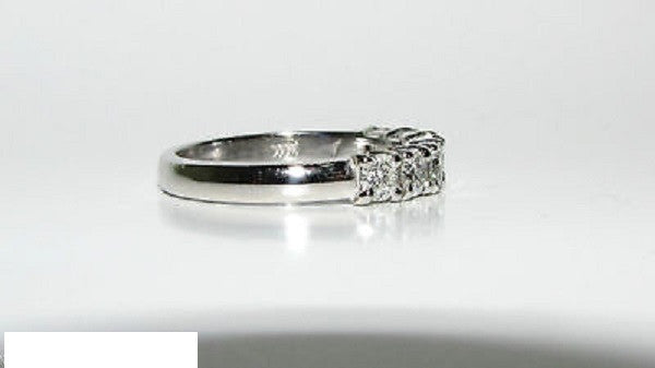 1.00 Carat Round Cut Diamond Band Ring - Modern A+ G/VS Quality for Engagement, Wedding & Anniversary Gifts