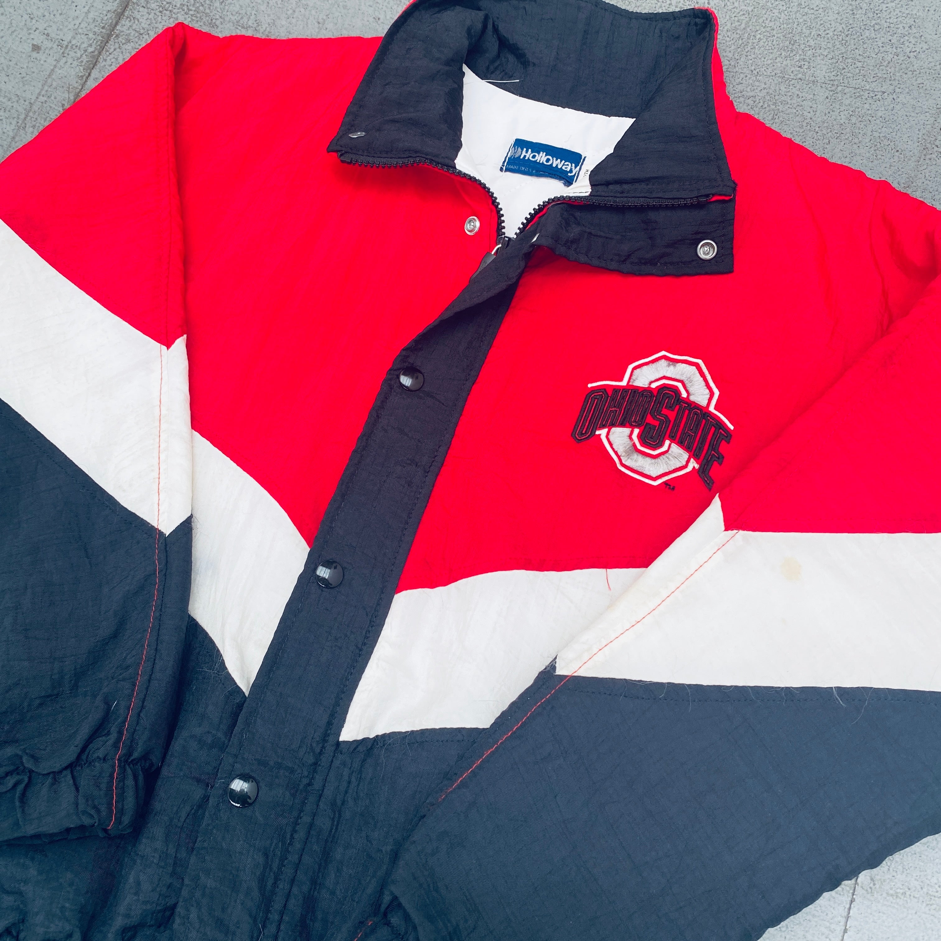 Ohio State Buckeyes 1990s Full-Zip Chevron Jacket for Men & Women - Vintage College Varsity Jacket (XS/S) - Perfect for Game Day, Tailgating & Retro Fashion