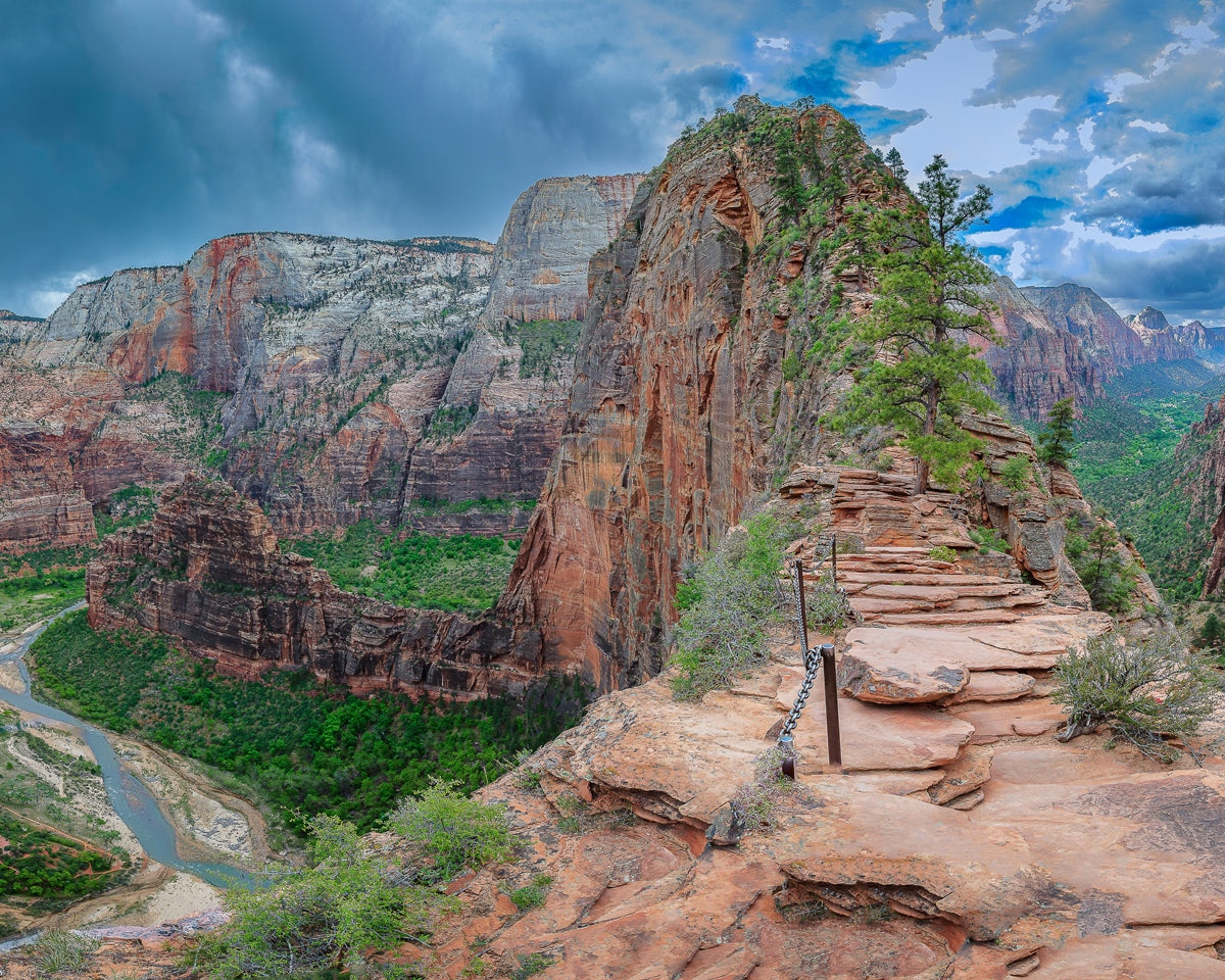 Angel's Landing Panoramic View Hiking Backpack - Lightweight & Durable for Outdoor Adventures, Camping, and Travel