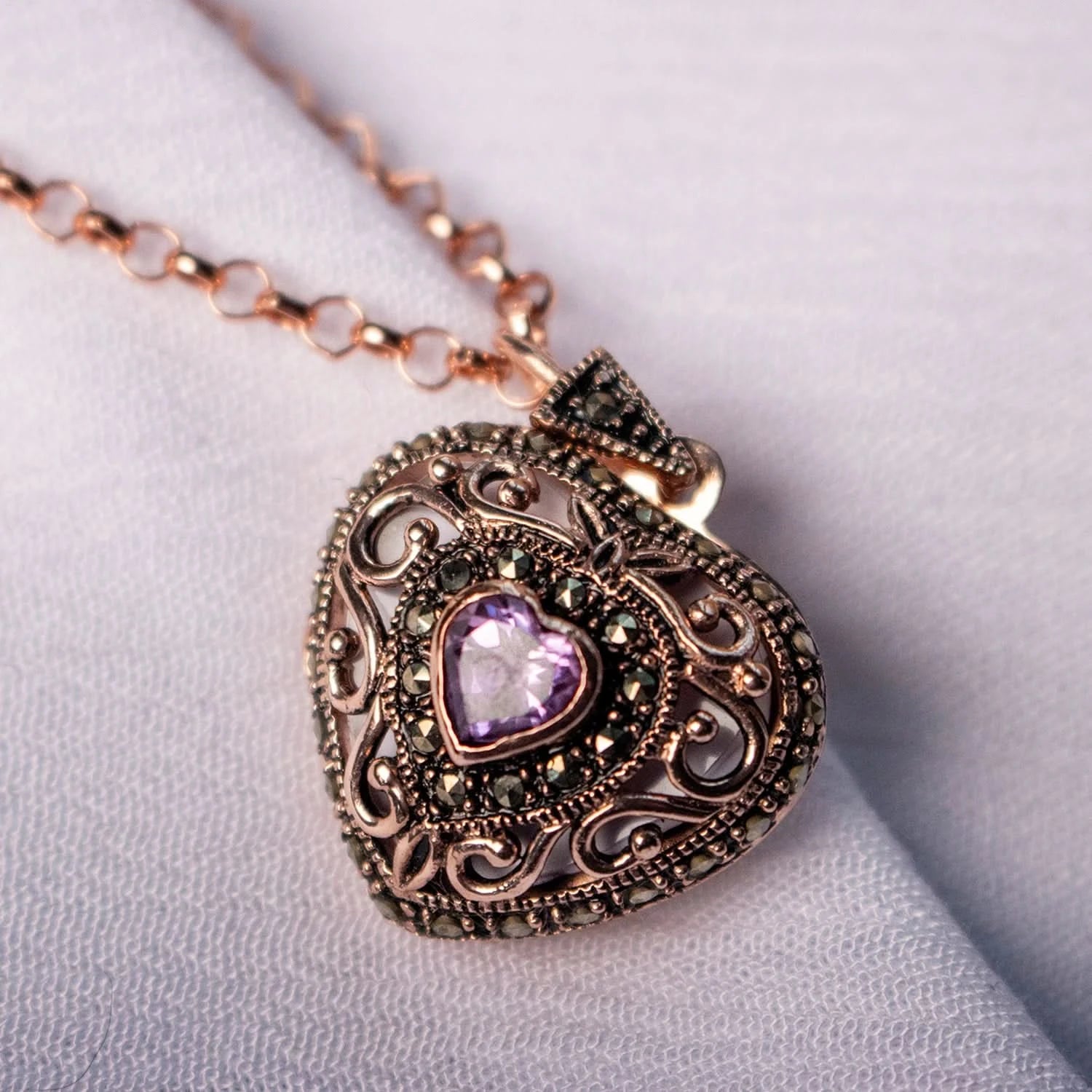 Vintage Amethyst Heart Locket in Rose Gold with Photo Insert - Perfect for Valentine's Day Gifts, Anniversary Presents & Keepsake Jewelry