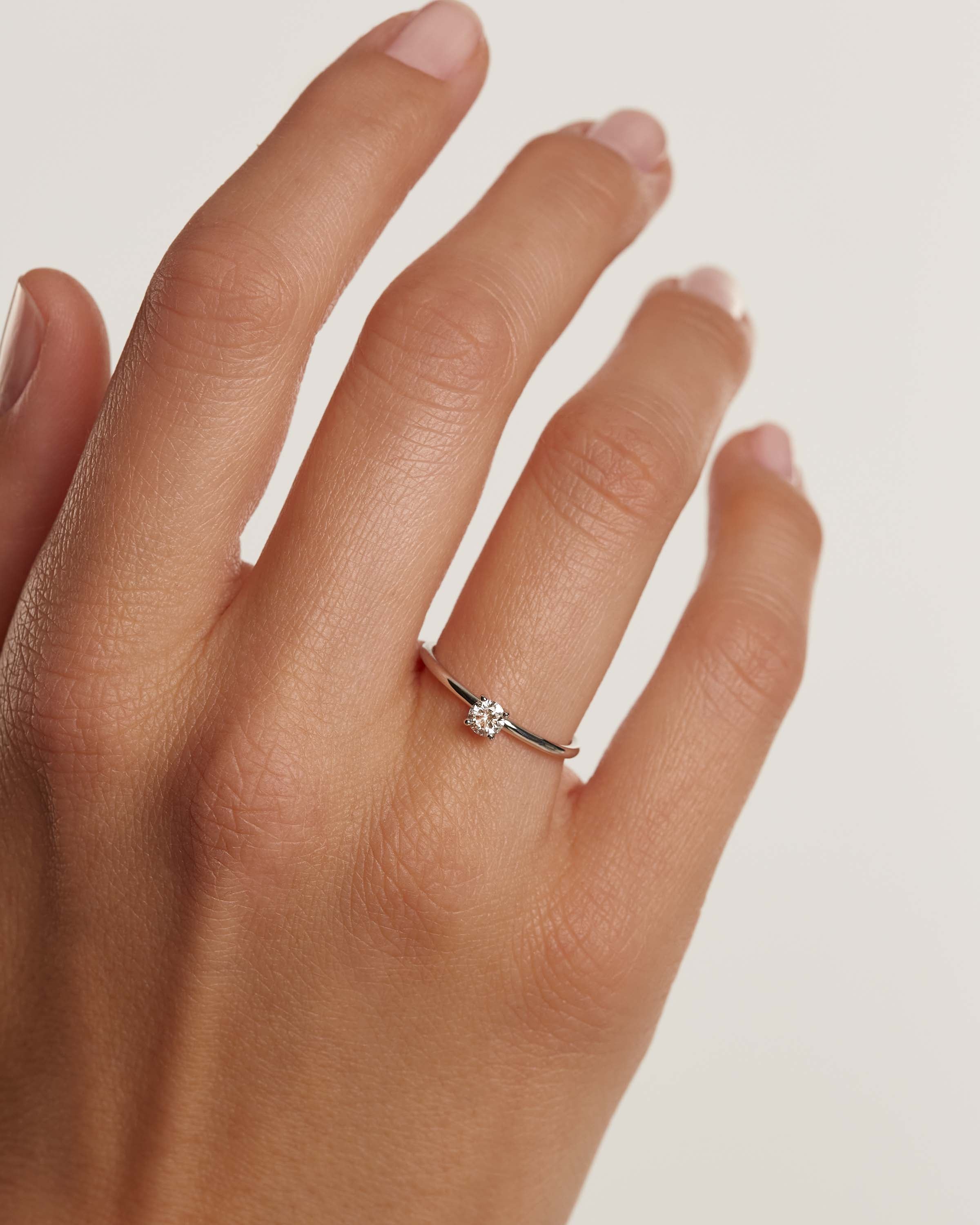 Elegant Solitaire Diamond Ring in 14K White Gold - Perfect for Engagement, Wedding & Anniversary Gifts