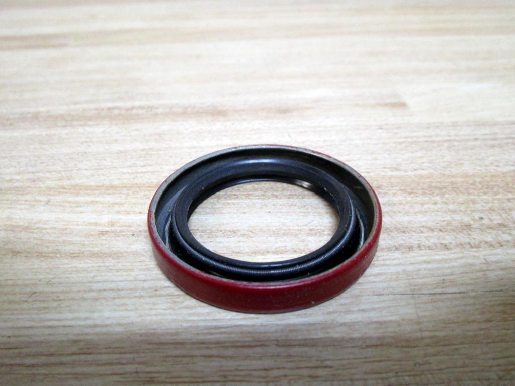 Federal Mogul 471413 Oil Seal - High-Performance Engine Oil Seal for Cars, Trucks & Industrial Machinery | Perfect for Leak Prevention & Long-Lasting Protection