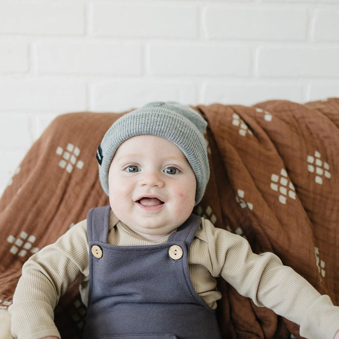 Light Grey Beanie - Soft & Warm Winter Hat for Men & Women - Perfect for Skiing, Hiking & Outdoor Activities