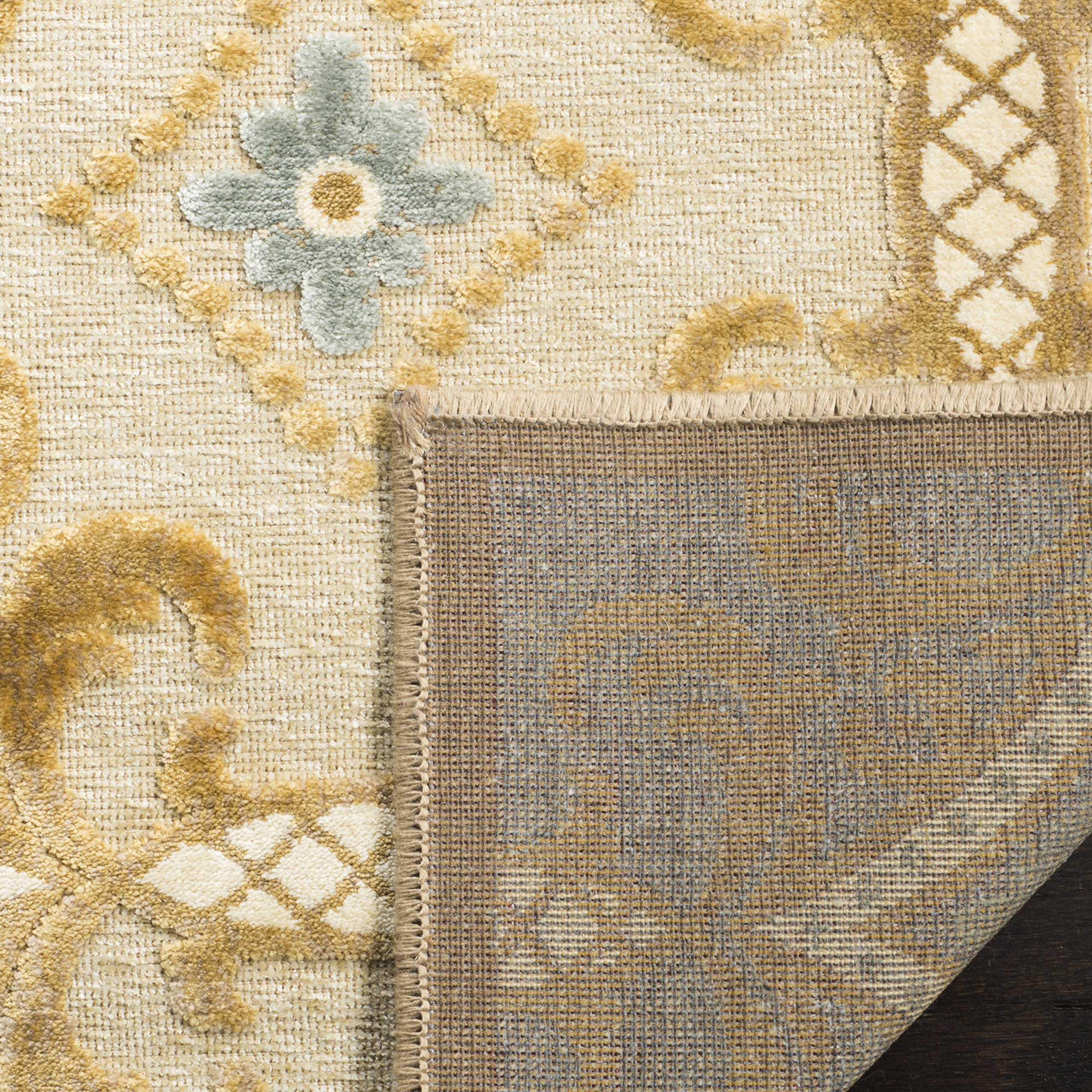 SAFAVIEH Martha Stewart Collection 8' x 10' Taupe/Cream Viscose Area Rug - Soft & Durable for Living Room, Dining Room, Bedroom Decor (MSR74303)