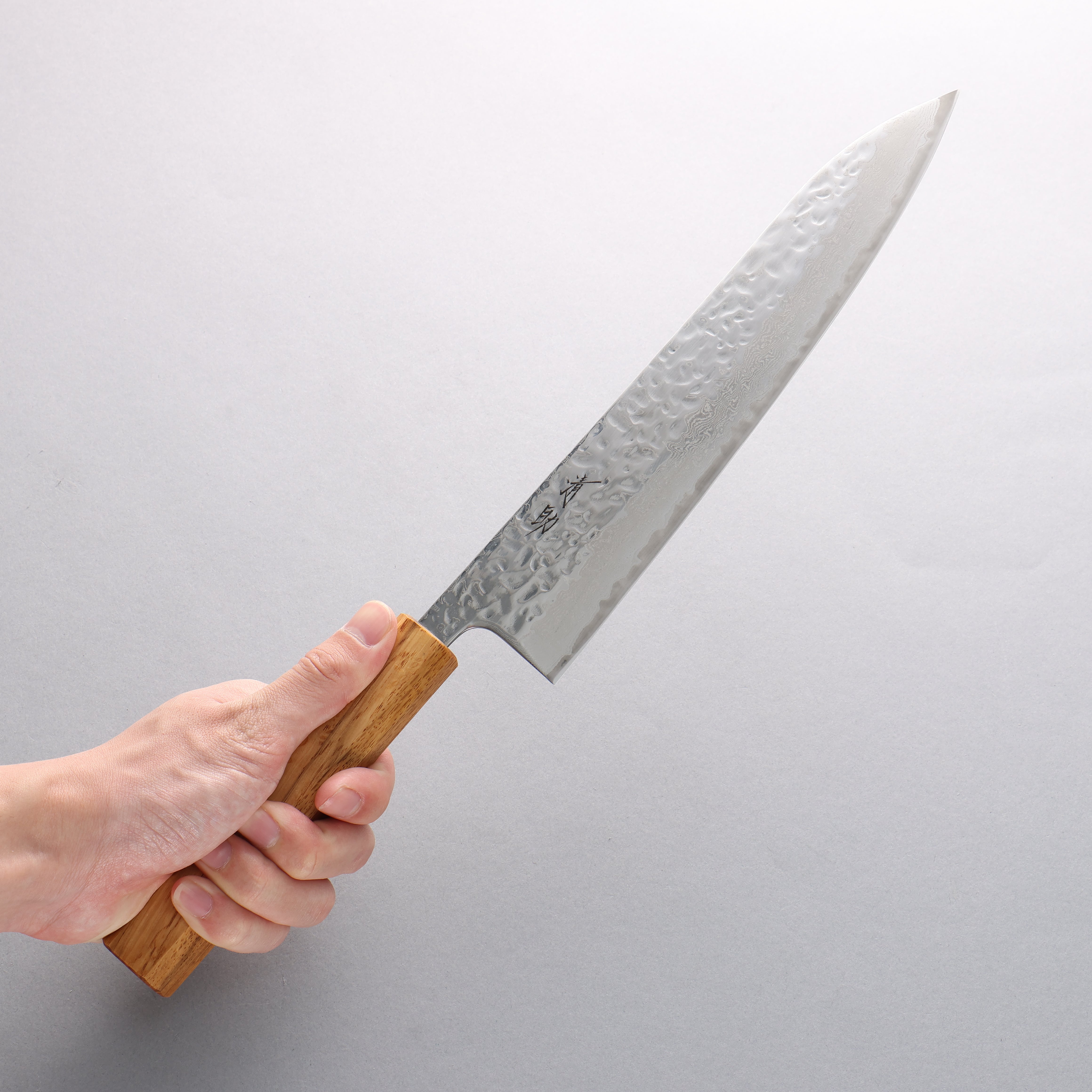 Premium AUS10 Hammered Damascus Gyuto Knife 240mm - Japanese Oak Handle - Professional Chef's Knife for Slicing, Dicing & Chopping - Perfect for Home Cooks & Culinary Experts