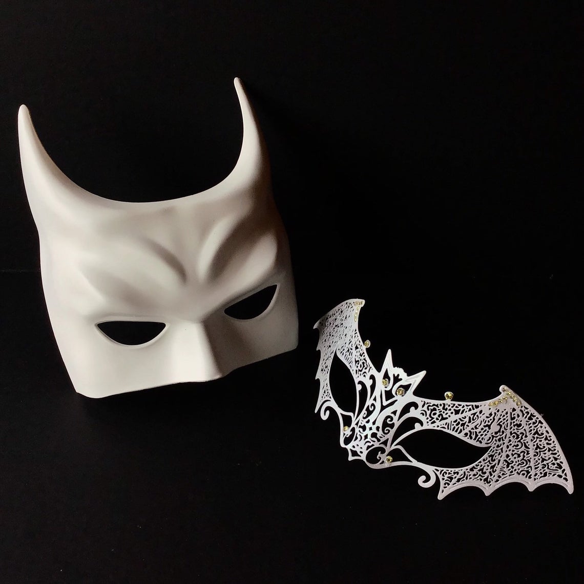 Bat Animal Masks for Halloween & Cosplay - Variety of Colors for Kids & Adults - Perfect for Costume Parties, Dress-Up & Photo Props