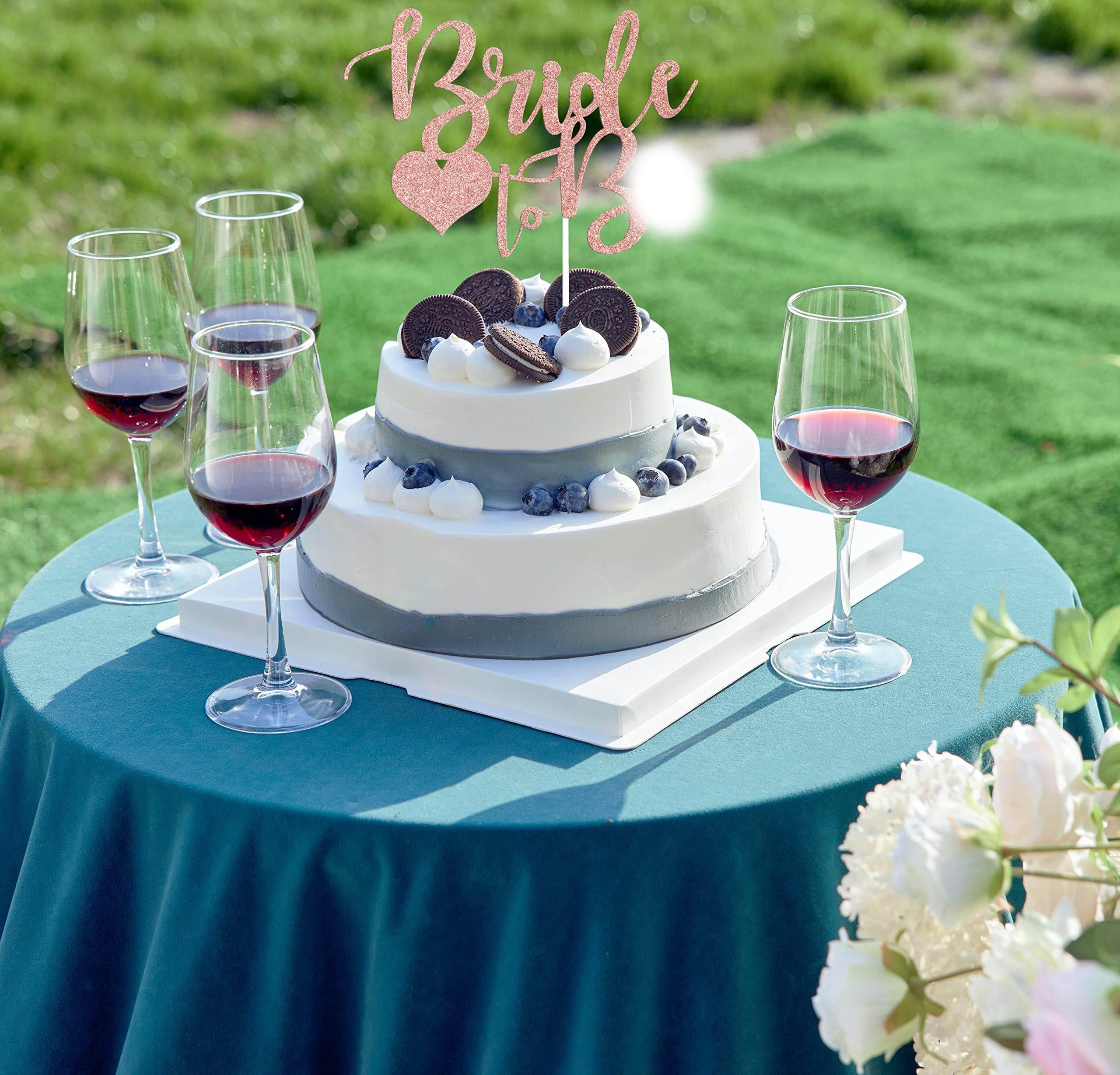 Elegant Bride & Groom Cake Topper - Mr & Mrs Wedding Cake Decorations for Bridal Showers, Engagement Parties & Wedding Receptions - Perfect for Romantic Wedding Cakes and Anniversary Celebrations