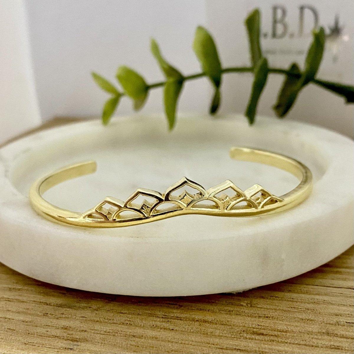 Boho Temple Gold Bangle for Women - Handmade Ethnic Jewelry - Perfect for Festivals, Weddings & Boho Fashion