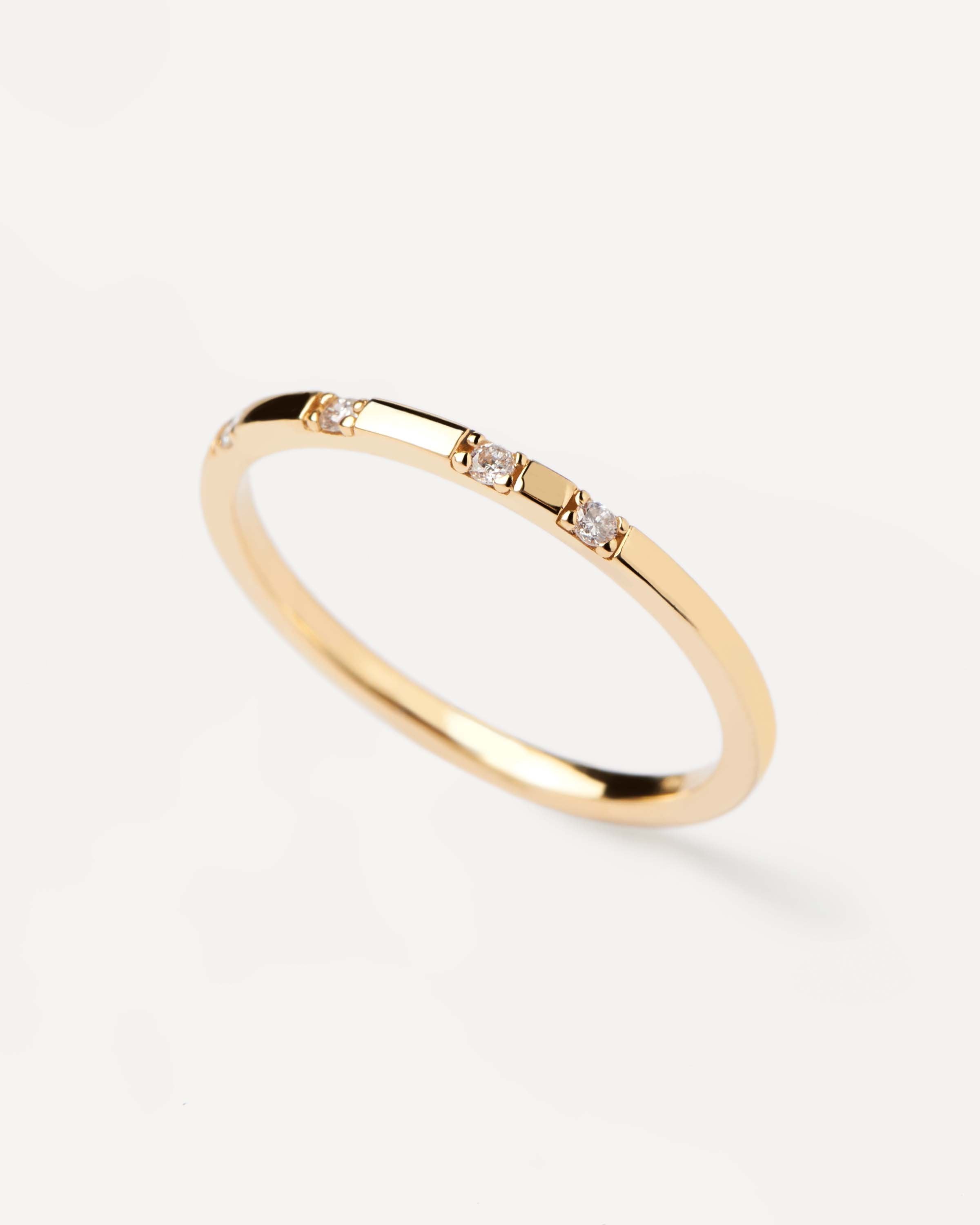 Diamond & Gold Frosty Ring for Women - Elegant Icy Crystal Wedding Band, Anniversary Gift - Perfect for Engagements, Parties & Special Occasions