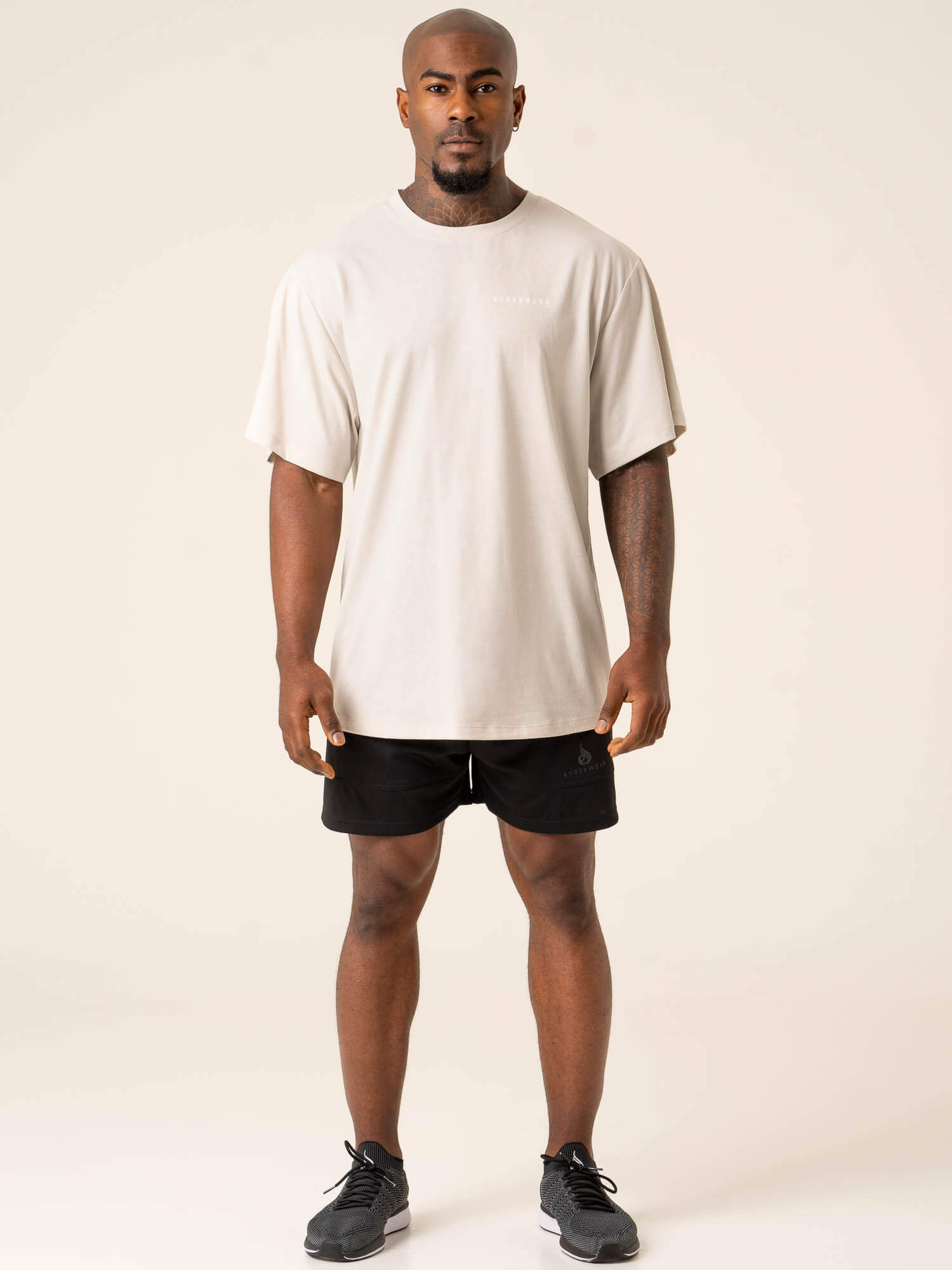 Premium Oversized T-Shirt for Men & Women - Soft Stone Wash Cotton Tee - Trendy Streetwear for Casual Outfits & Loungewear