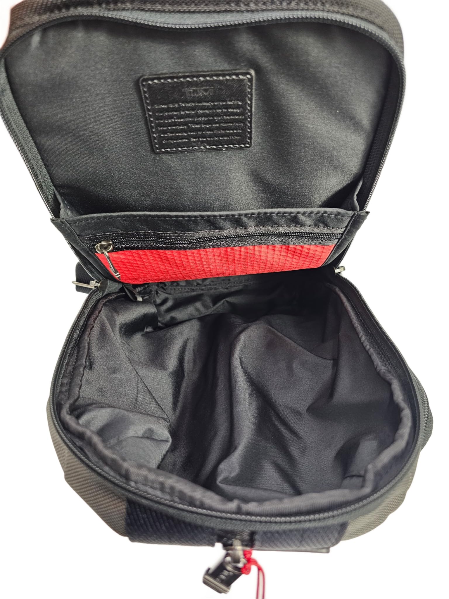 TUMI Higgins Adjustable Strap Sling Bag - Lightweight Crossbody Bag for Men & Women, Perfect for Travel, Work & Everyday Use (Grey)