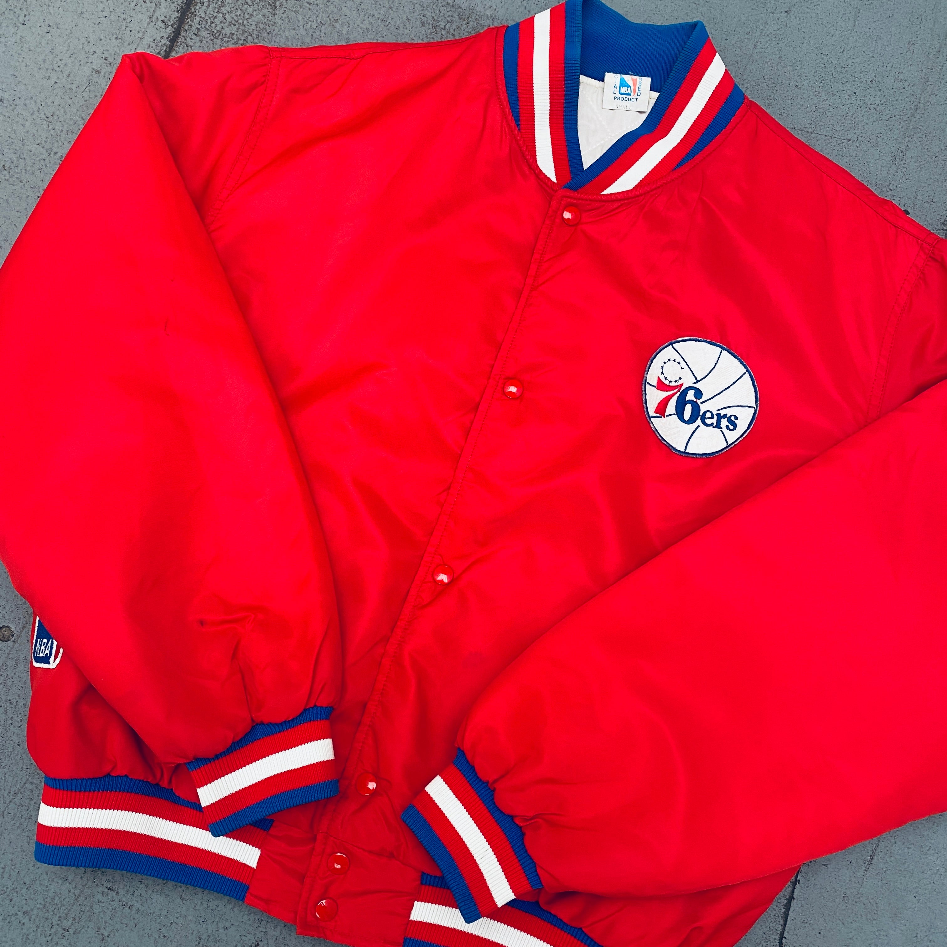 Philadelphia 76ers Vintage 1980s NBA Bomber Jacket for Men - Retro Basketball Fan Gift & Streetwear Fashion