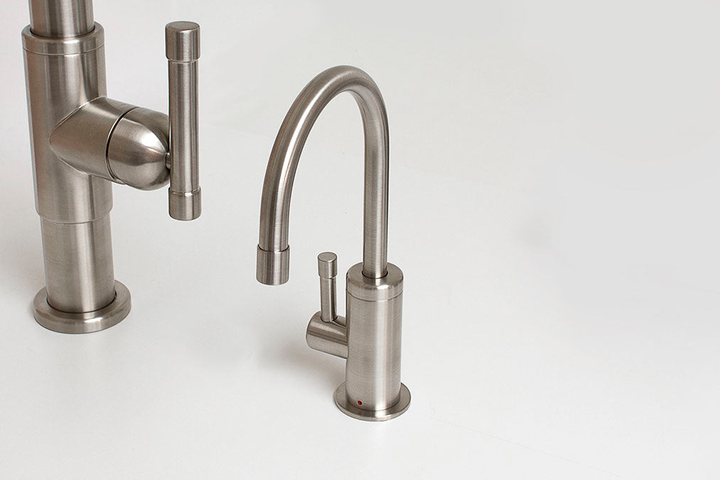 Gooseneck Kitchen Faucet with Pull Down Sprayer - High Arc Brushed Nickel Water Tap for Sink, Perfect for Washing Dishes, Filling Pots & Modern Home Decor