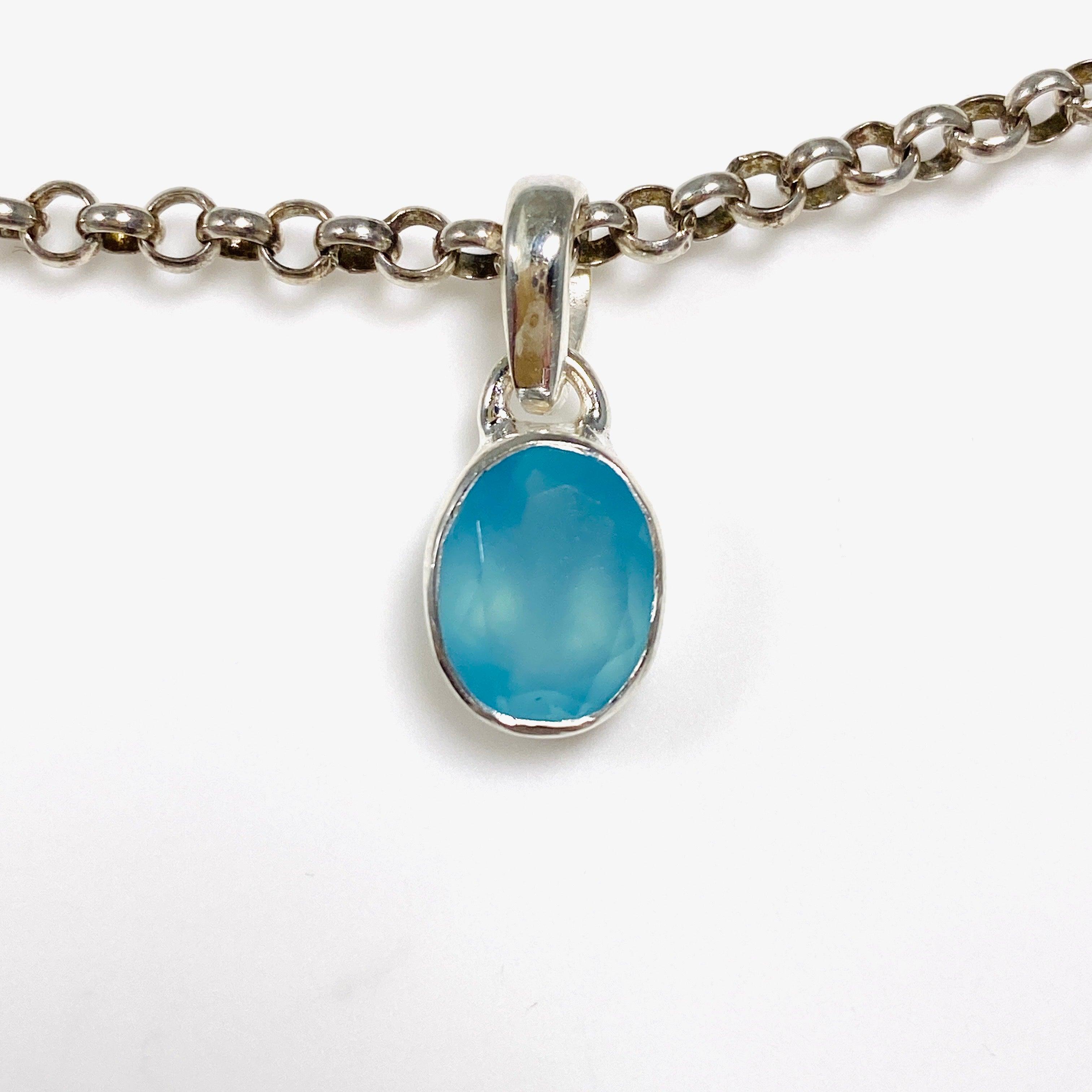Elegant Petite Oval Faceted Pendant Necklace G2126O - Perfect for Daily Wear, Special Occasions & Gift Giving