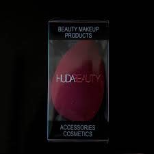 Professional Makeup Sponge Beauty Blender - Soft Blending Powder Puff for Flawless Foundation & Concealer Application (Random Color, Pack of 1) | Perfect for Everyday Makeup, Contouring & Airbrush Finish