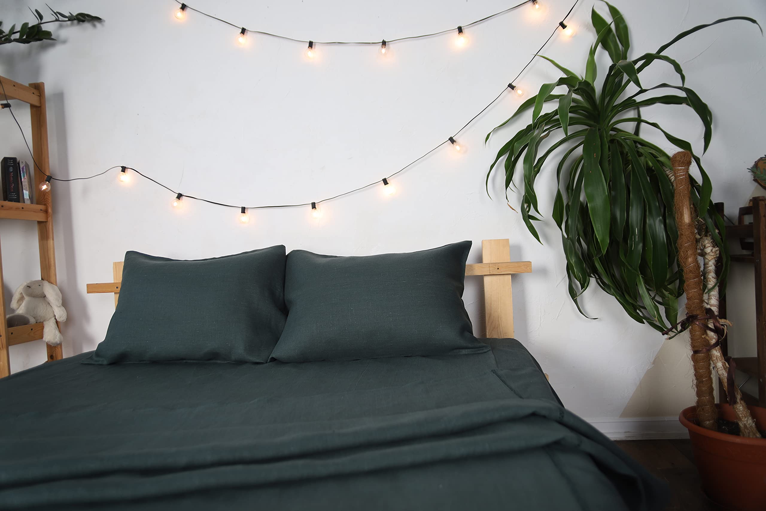 Premium 100% Natural Flax Linen Bedding Set - 4 Piece Breathable & Ultra Soft (Fitted Sheet, Flat Sheet, 2 Pillowcases) for Twin Bed - Jungle Print | Eco-Friendly Bed Sheets for Comfortable Sleep & Home Decor