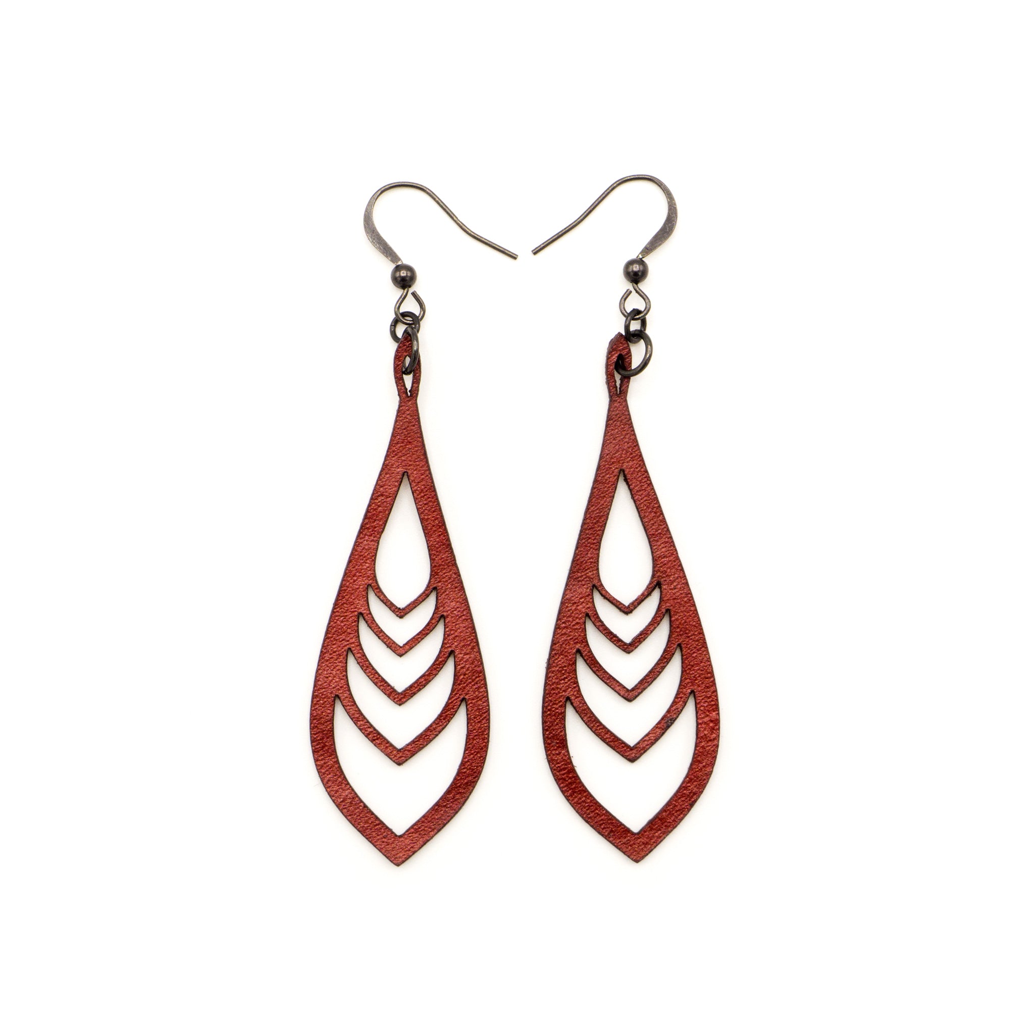 Saturā Leather Earrings 02 - Handmade Red Pearl Dangle Earrings for Women | Boho Chic Jewelry for Parties, Weddings & Everyday Wear