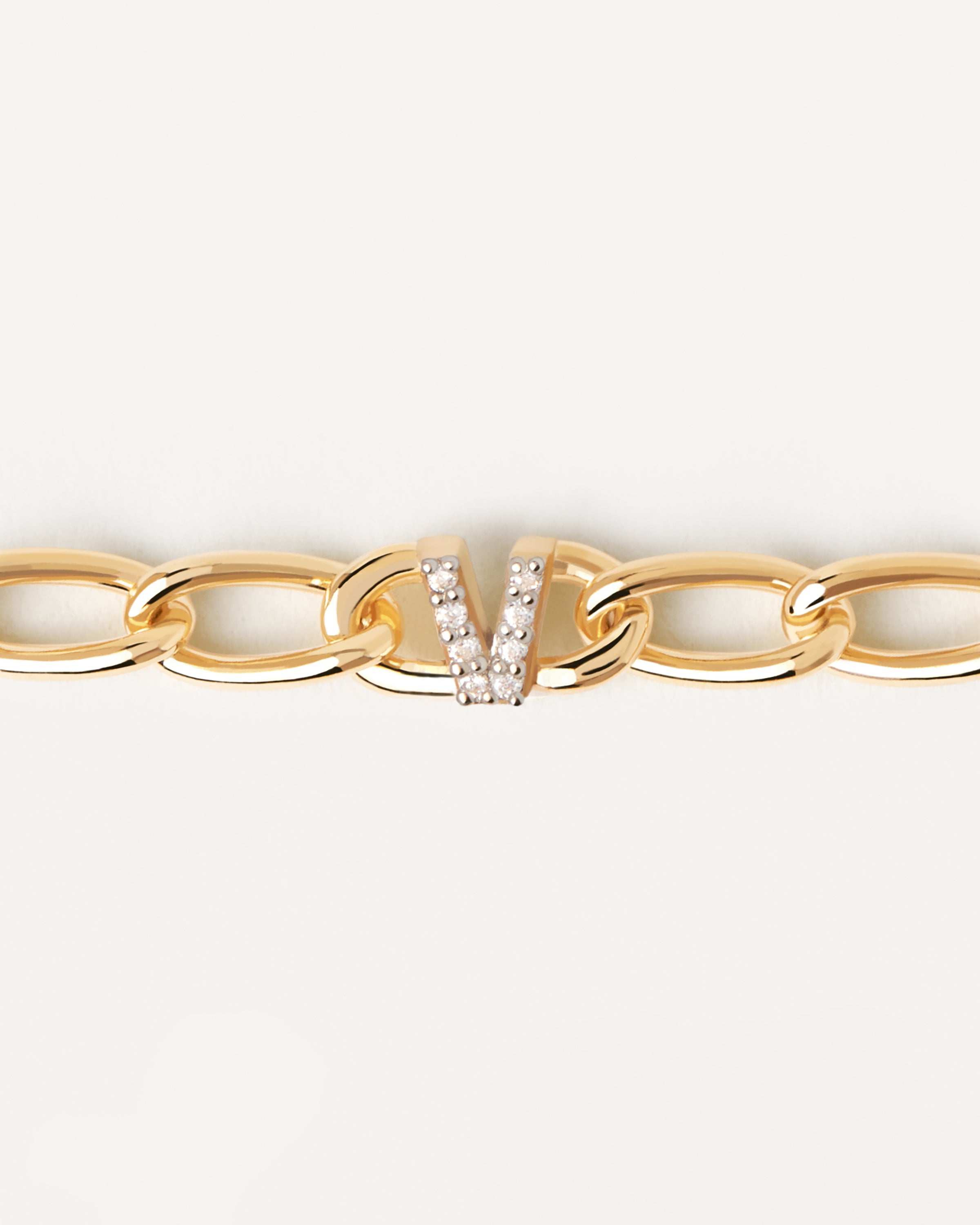 Stylish Letter V Chain Bracelet for Women - Gold & Silver Initial Jewelry - Perfect Gift for Birthday, Anniversary & Everyday Wear