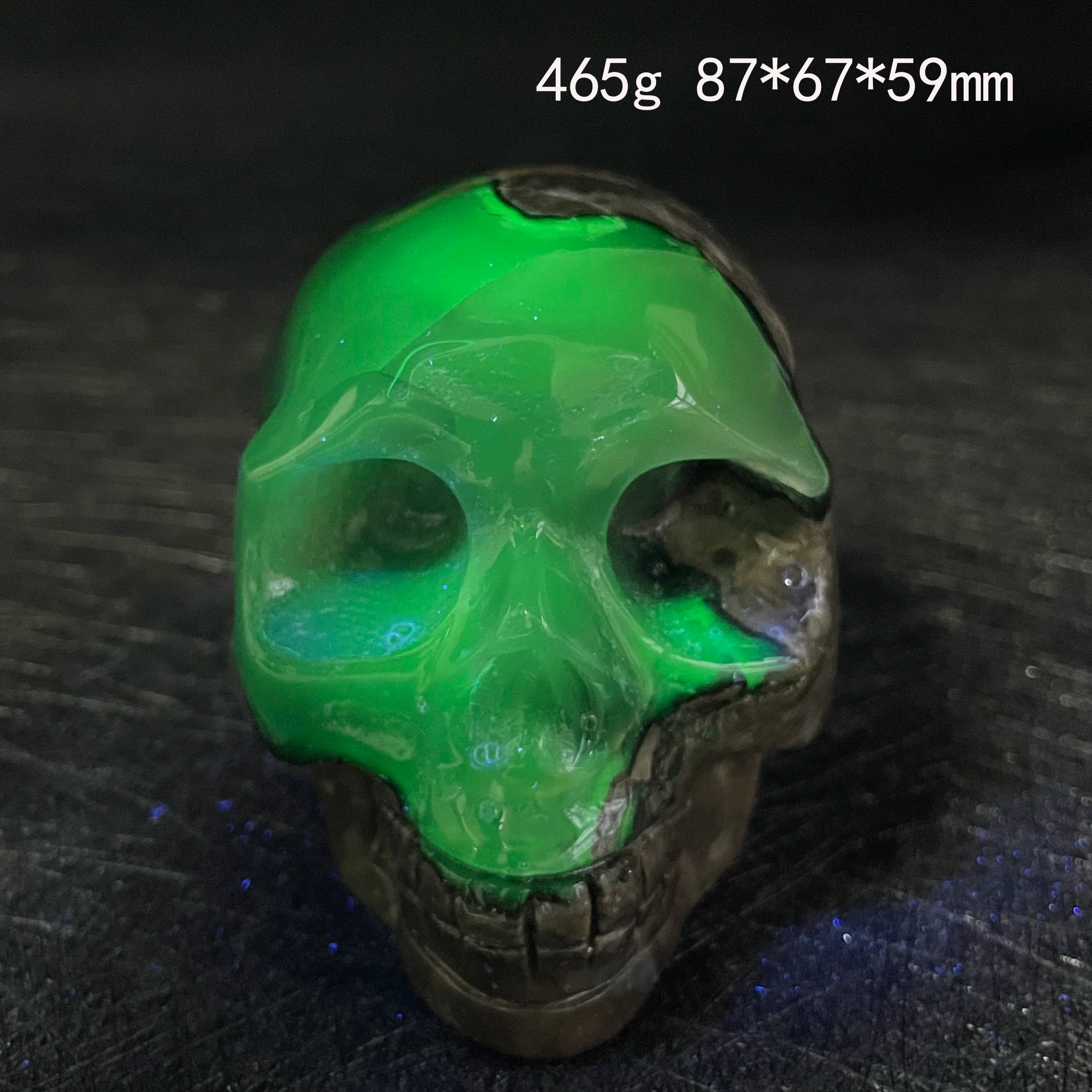 Natural Fluorescent Volcanic Agate Crystal Skull Carving - Polished Quartz Alien Head Stone for Reiki Healing, Meditation & Home Decor (Perfect for Spiritual Gifts, Yoga Spaces & Gothic Collections)
