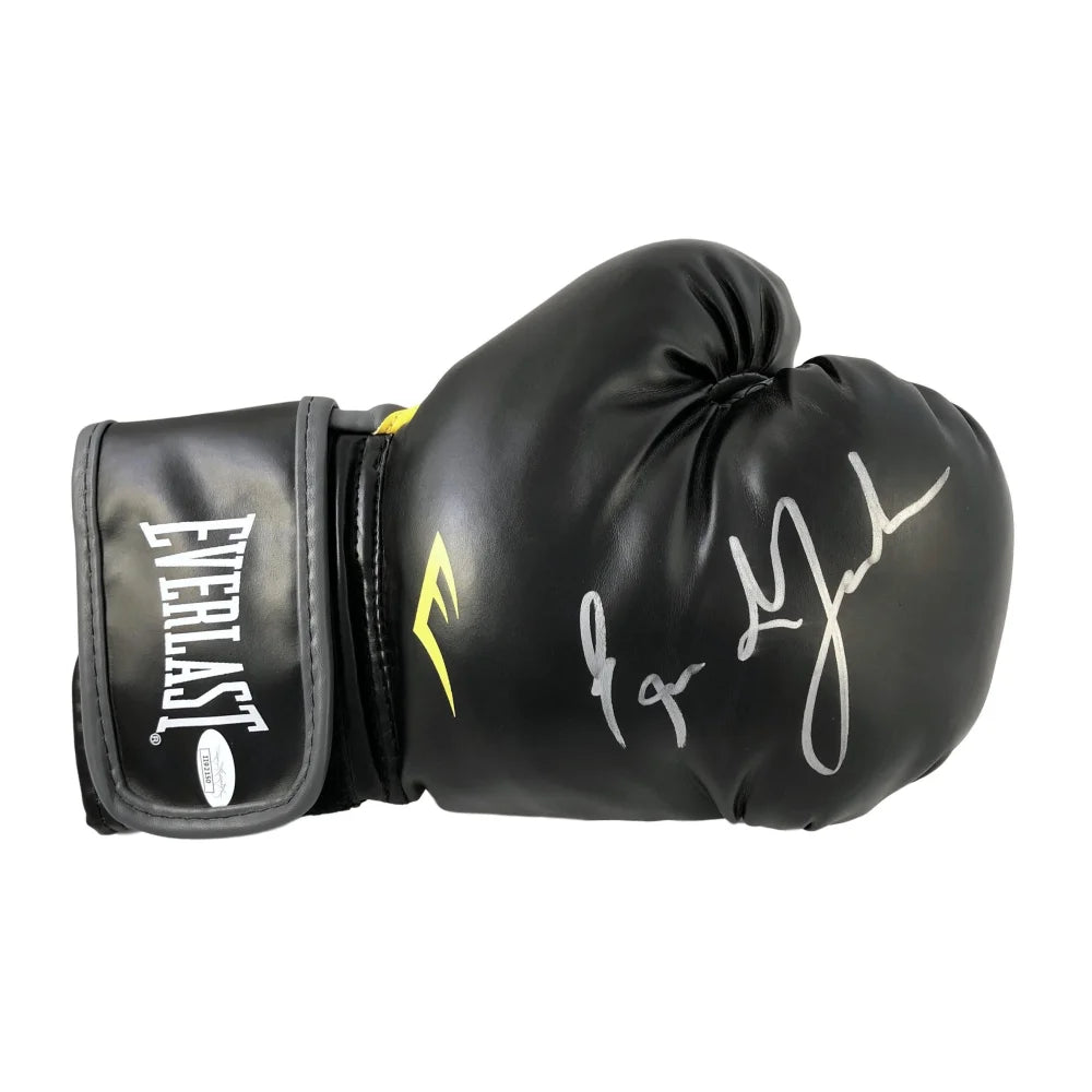 Erik Morales Autographed Everlast Boxing Glove - Hand Signed with JSA COA - Collectible Sports Memorabilia for Boxing Fans and Memorabilia Collectors - Perfect for Display in Man Cave, Sports Room or Gift for Boxing Enthusiasts