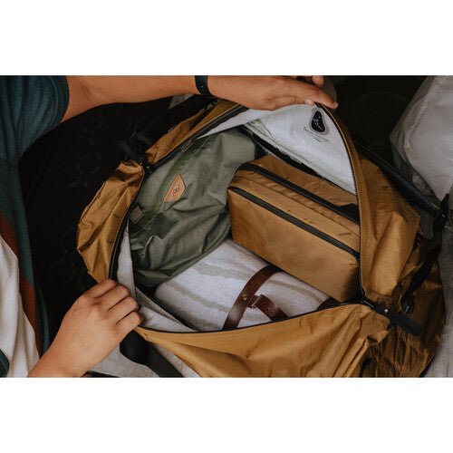 Peak Design Wash Pouch Coyote - Waterproof Travel Toiletry Bag for Men & Women | Compact Organizer for Shampoo, Toothbrush & Cosmetics | Perfect for Camping, Gym & Air Travel