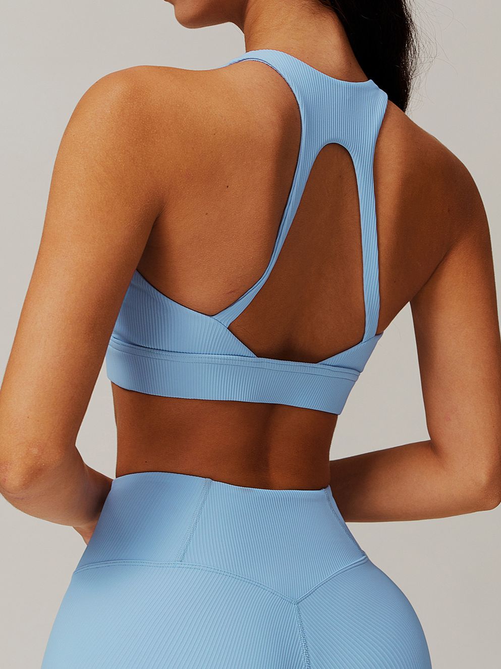 ZASUWA Women's Solid Color Hollow Out U Neck Quick Dry Sports Bra - Perfect for Yoga, Running & Gym Workouts