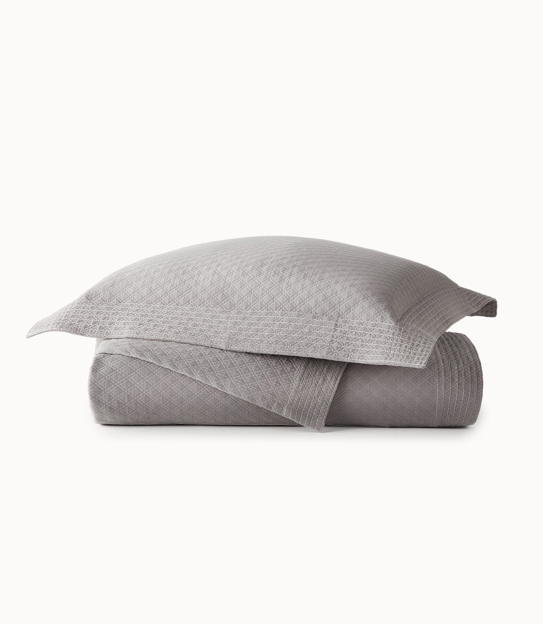 Luxury Alyssa Matelassé Coverlet - Soft Quilted Bedspread for Queen & King Size Beds - Perfect for Master Bedroom, Guest Room & Hotel Decor