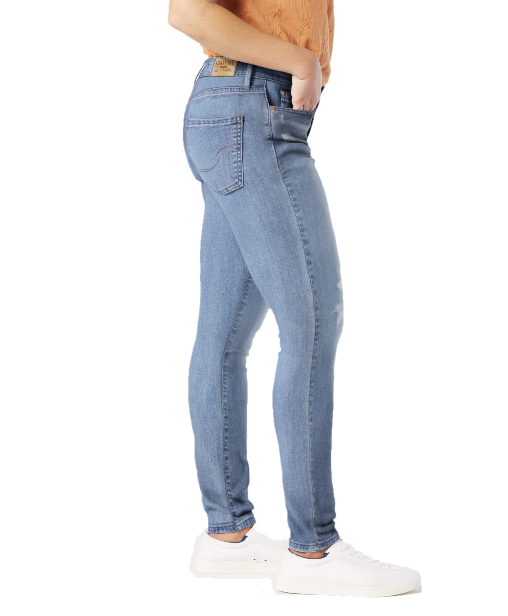 Levi's Signature Gold Women's Modern Skinny Jeans - Stretch Denim Pants for Everyday Comfort (Plus Size Available) | Perfect for Work, Casual Outings & Date Nights
