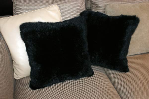Luxury Black Possum Fur Cushion Cover - Soft & Cozy Home Decor for Sofa, Bed, Chair - Premium Animal Print Pillow Case for Living Room, Bedroom, Office