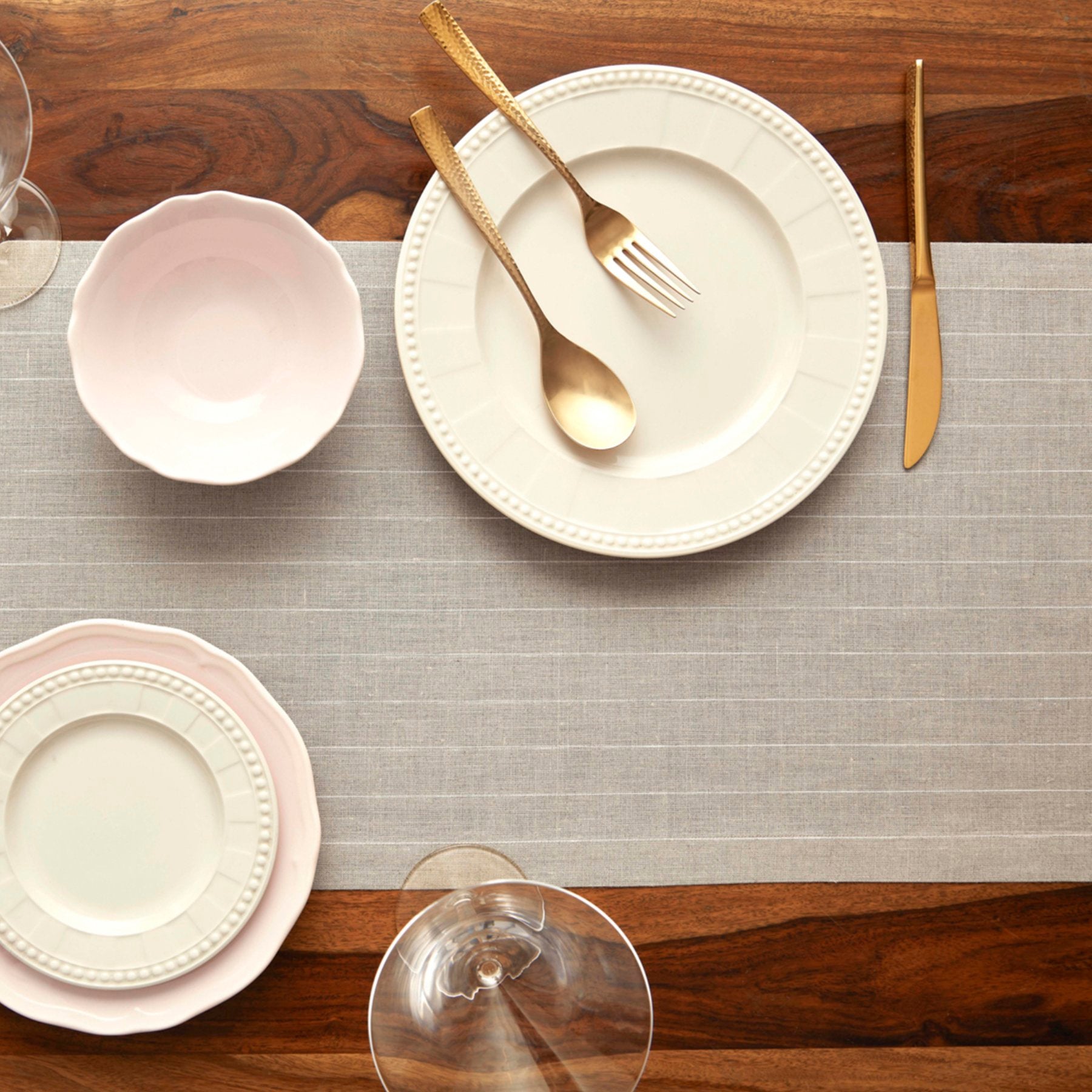 Elegant Pinstripe Table Runner - 16 Inch & 18 Inch Wide - Perfect for Dining Tables, Weddings & Holiday Decor