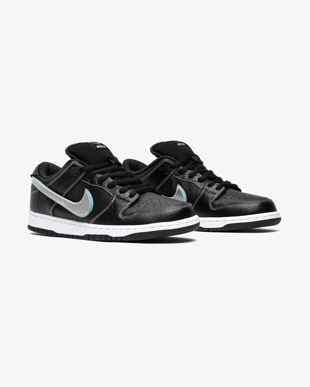 Nike SB Dunk Low Diamond Supply Co Black Diamond Sneakers (2018) - Men's Skateboarding Shoes for Streetwear & Casual Outfits