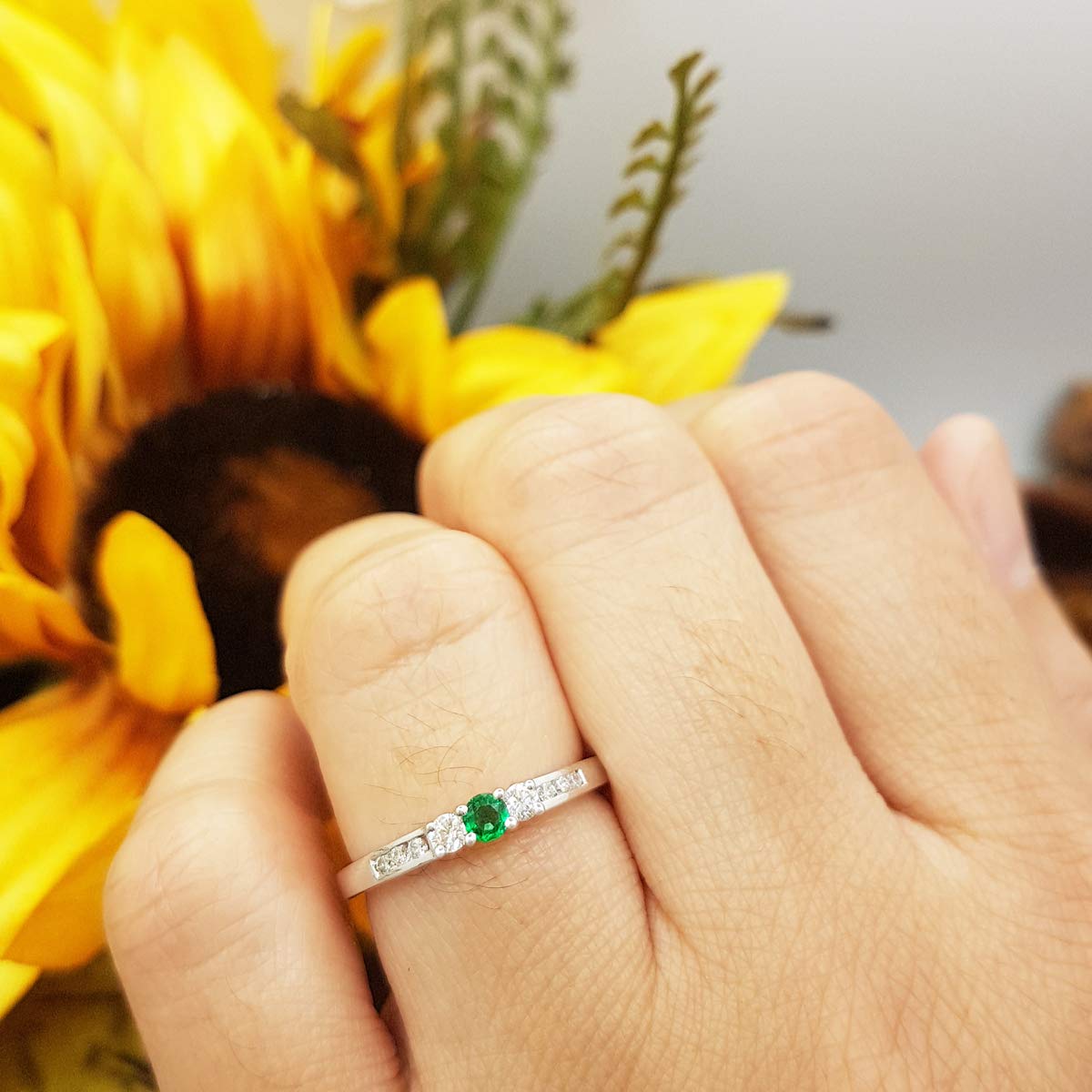Dazzlingrock Collection 14K Solid White Gold Round Emerald & White Diamond 3 Stone Women's Engagement Ring – Perfect for Bridal, Wedding, and Anniversary Gifts