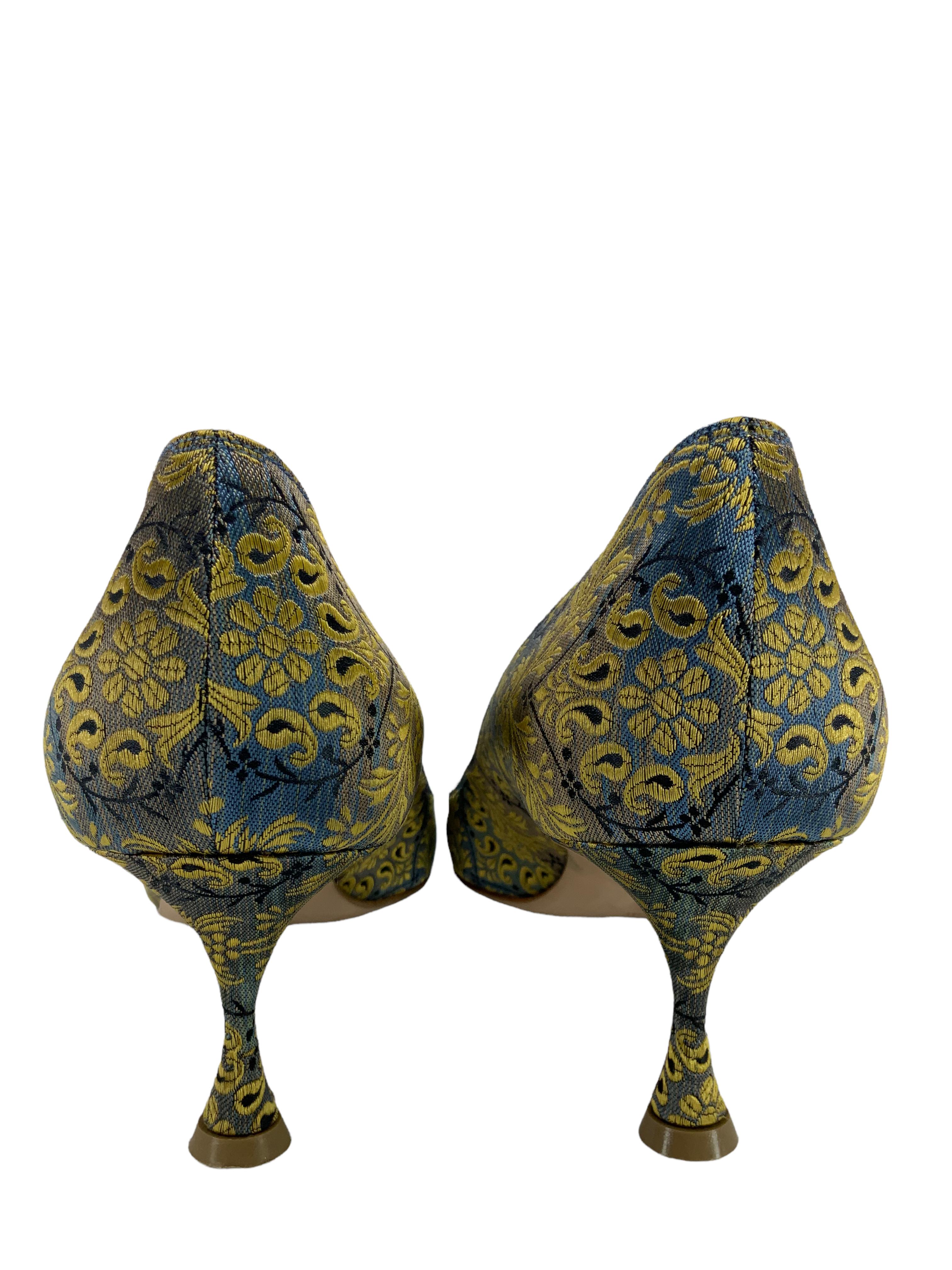 Manolo Blahnik Women's Paisley Satin Tradimod Pumps - Size 8 | Elegant Pointed Toe Heels for Weddings, Parties & Formal Events