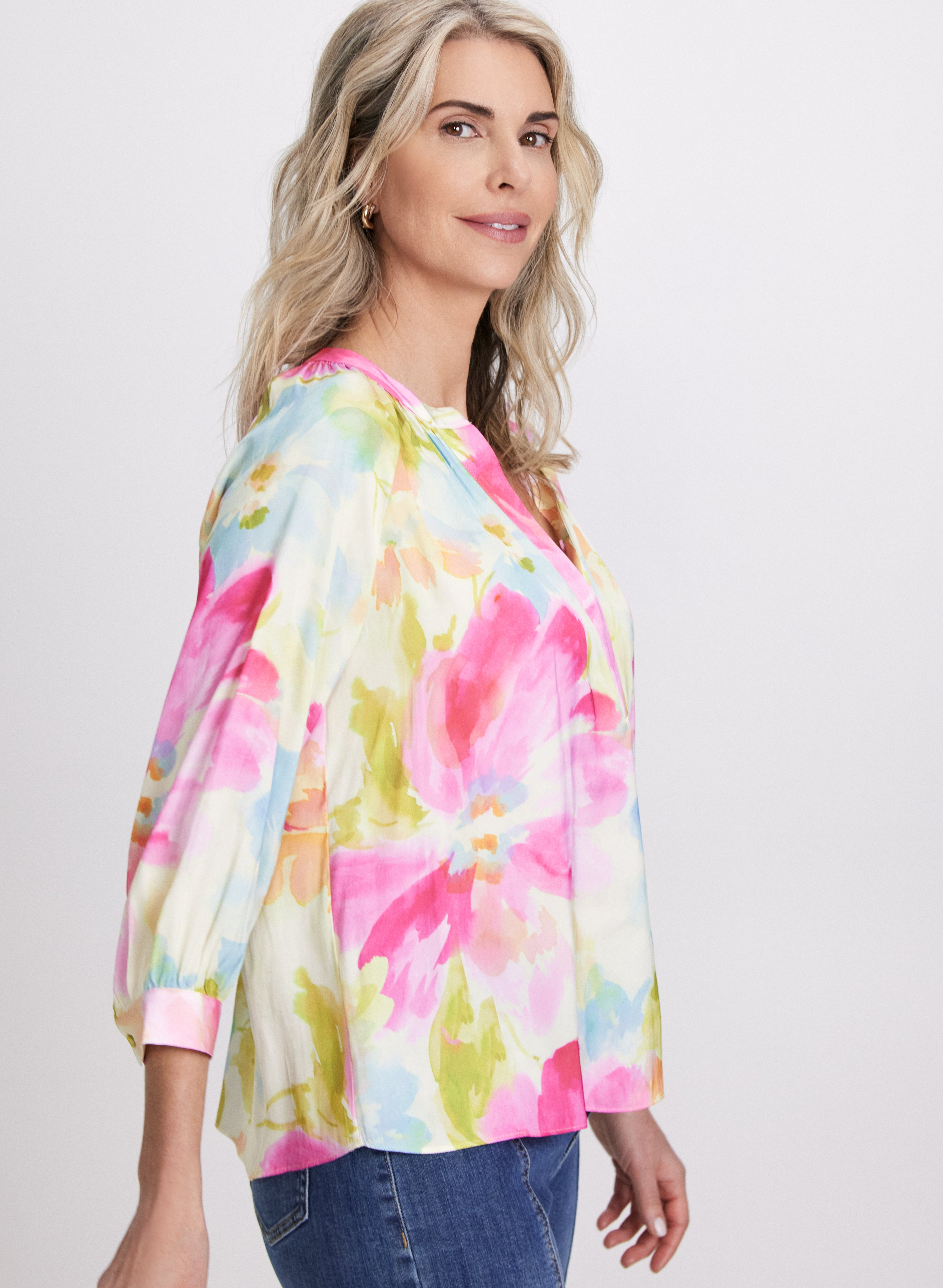 Floral Print Blouse for Women - Elegant Flowy Summer Tops with V-Neck & Short Sleeve - Perfect for Office, Date Night & Vacation Outfits